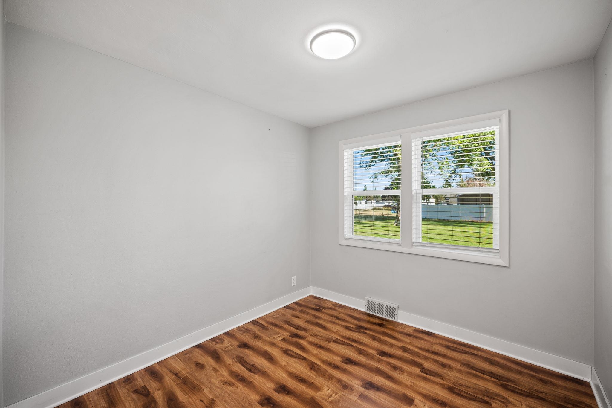 11314 E Alki Ave - Photo 16