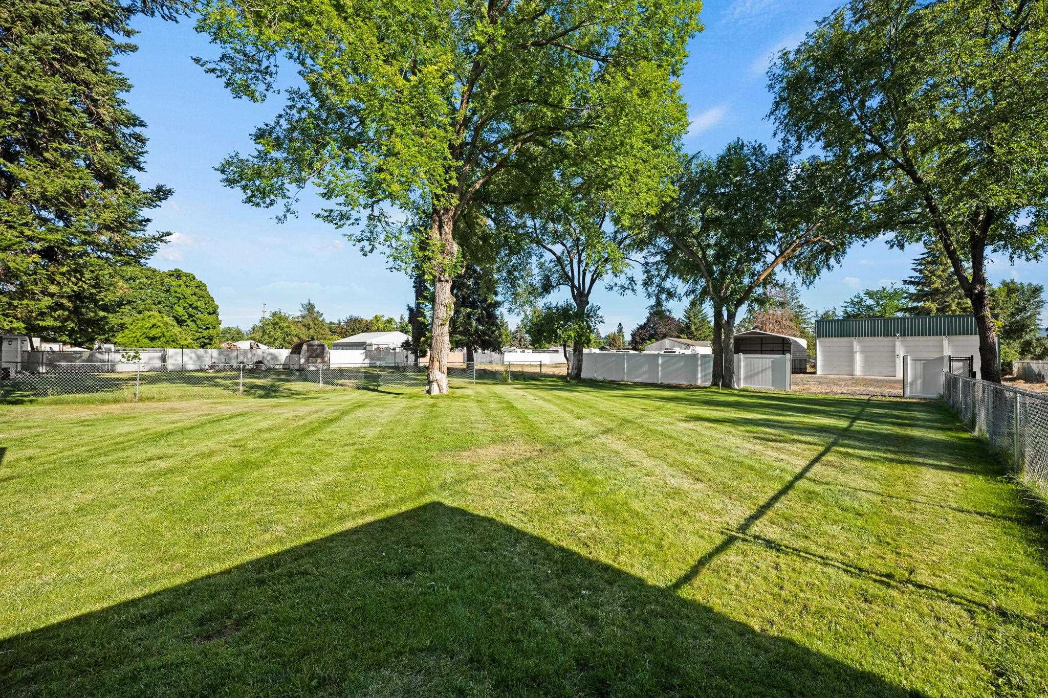 11314 E Alki Ave - Photo 29