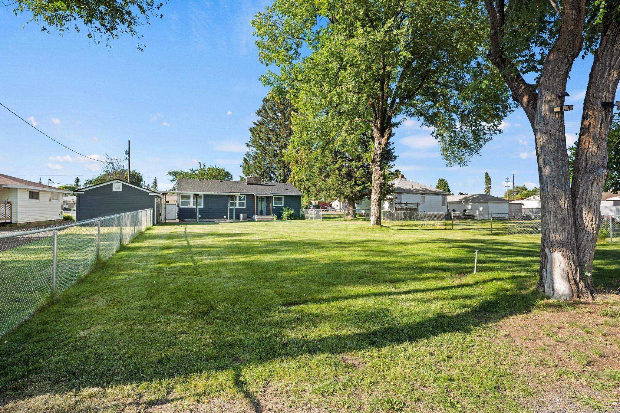 11314 E Alki Ave - Photo 35