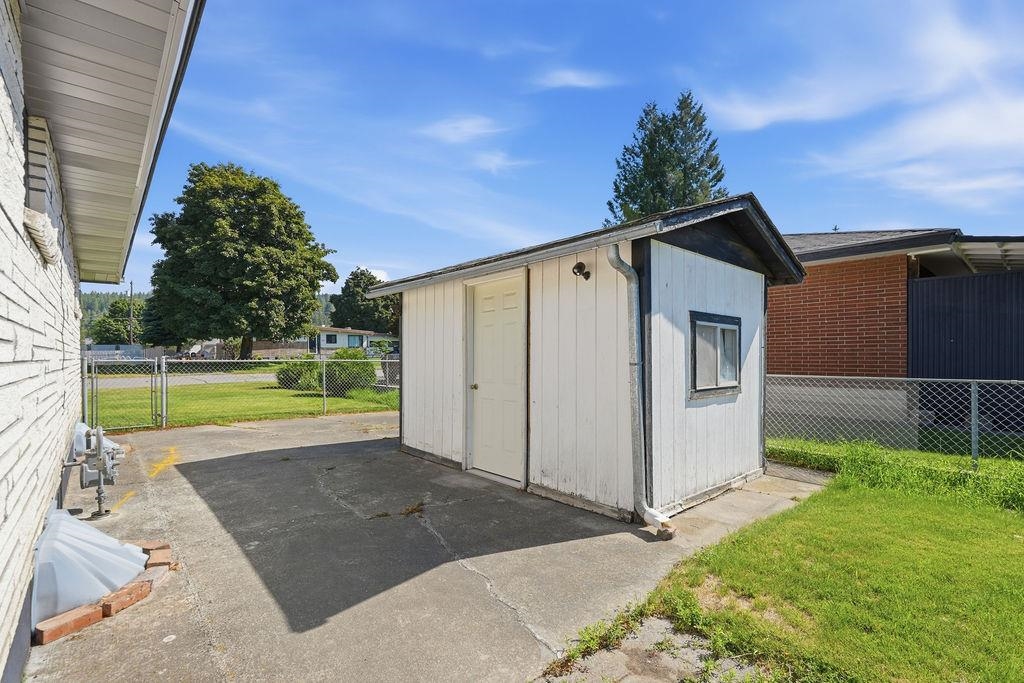 15820 E Longfellow Ave - Photo 29
