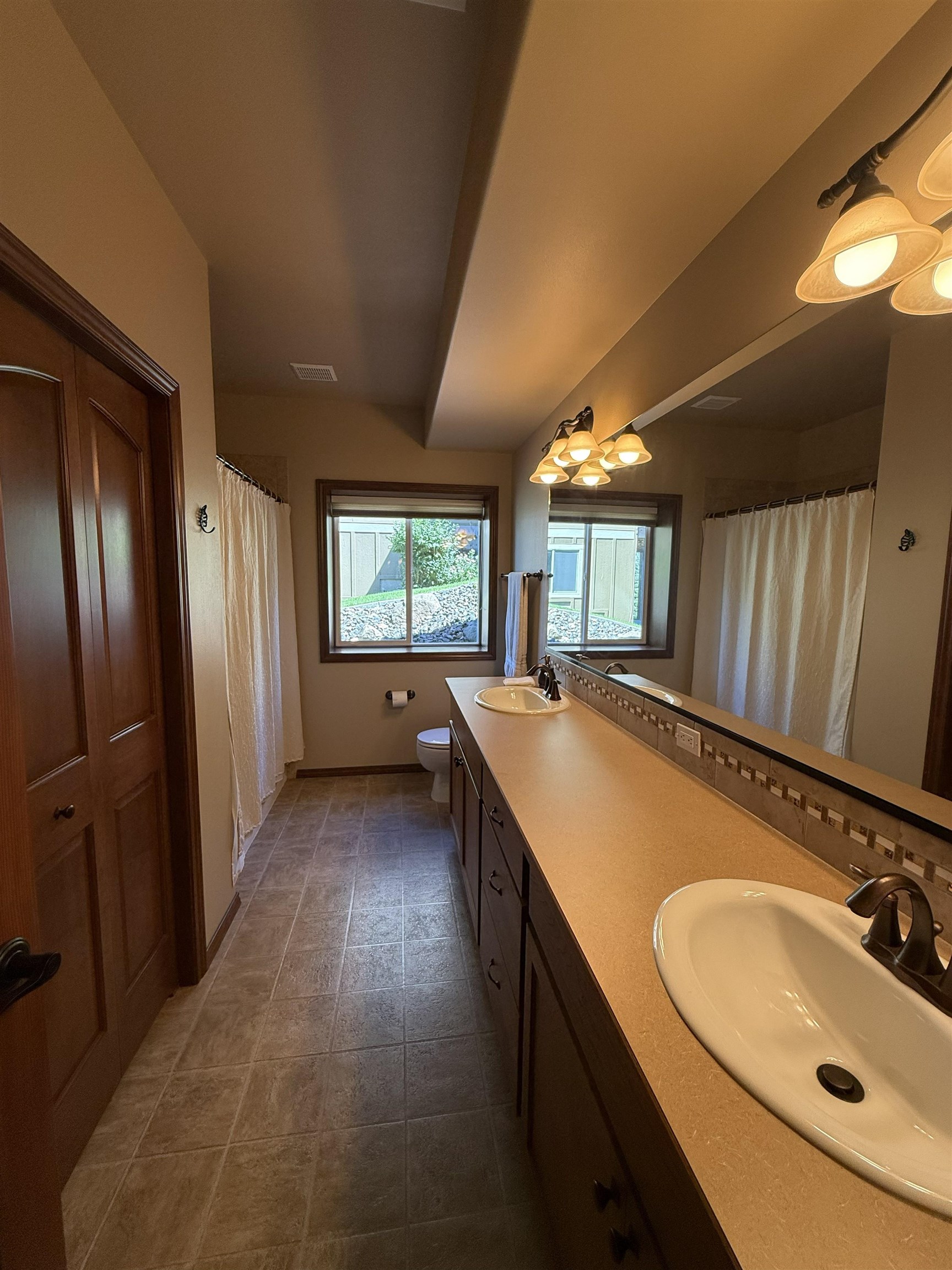 1209 N Dunbarton Oaks Ln - Photo 29