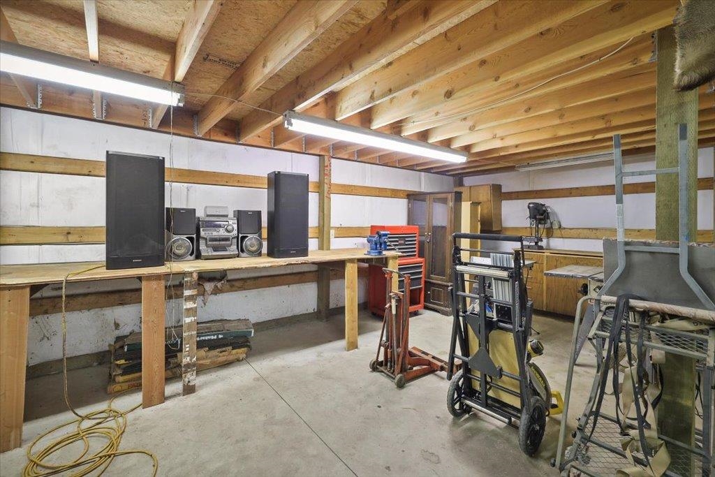 1420 E GRACE St - Photo 42