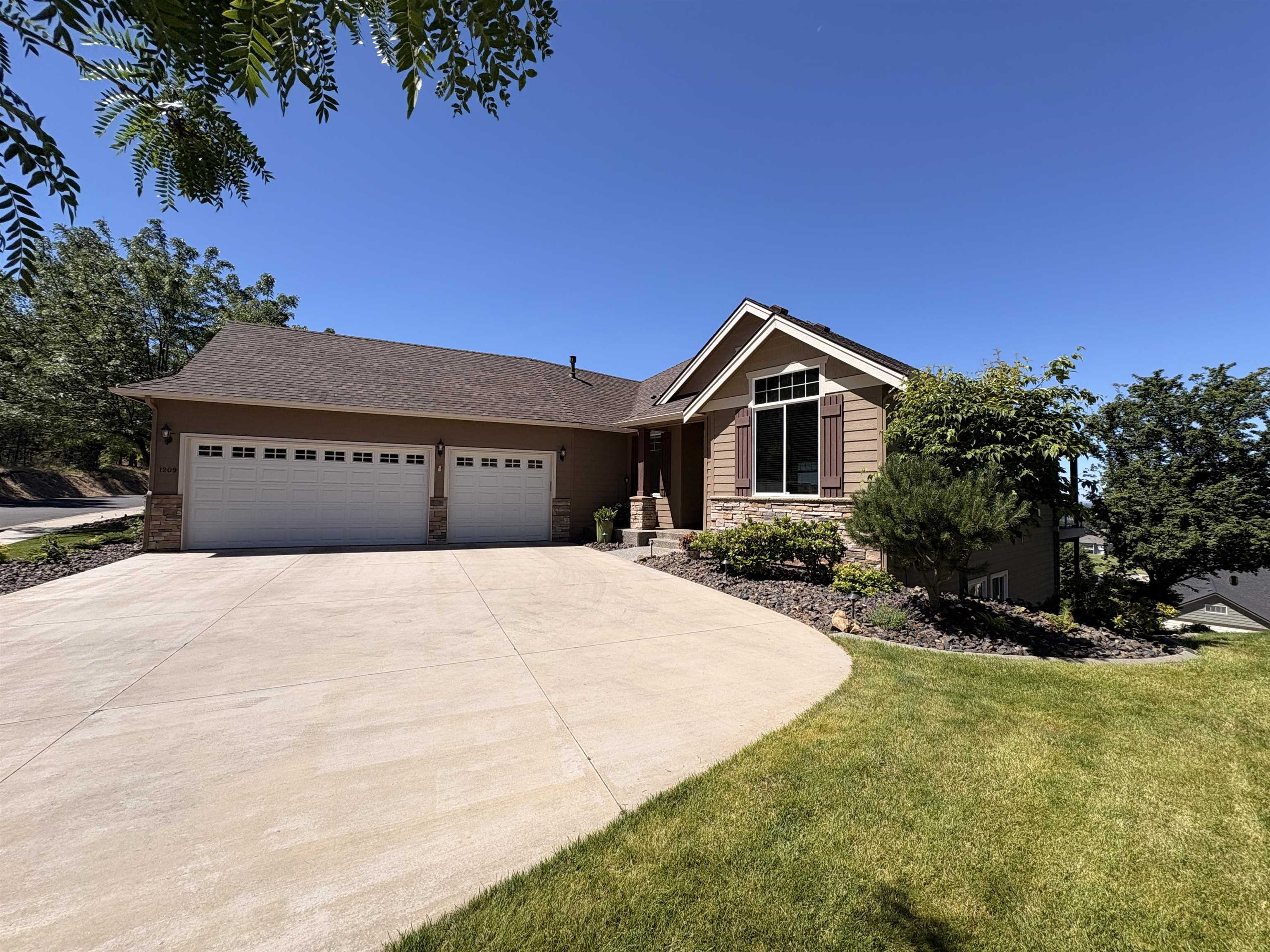 1209 N Dunbarton Oaks Ln - Photo 43