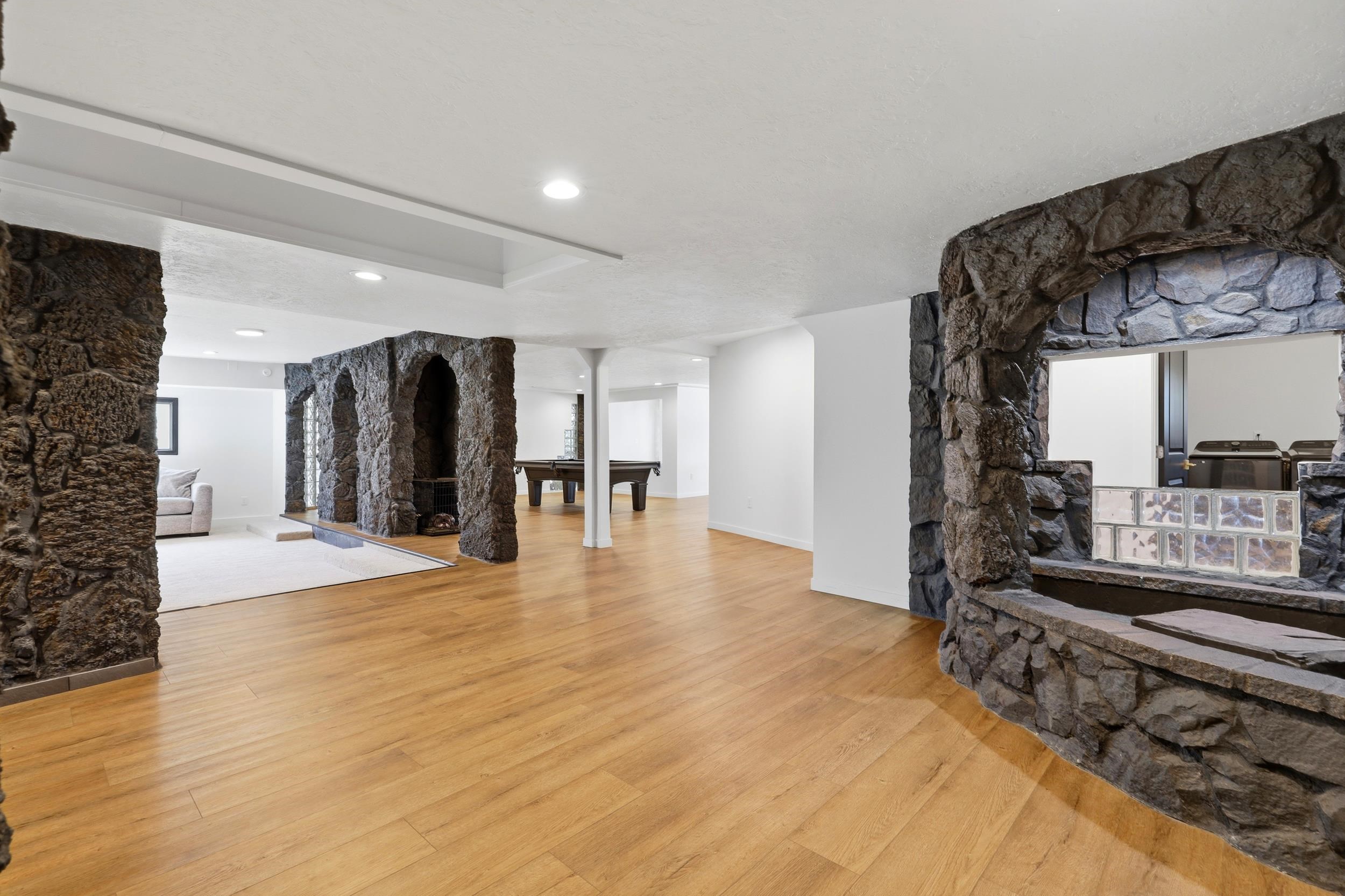 1627 W Courtland Ave - Photo 13