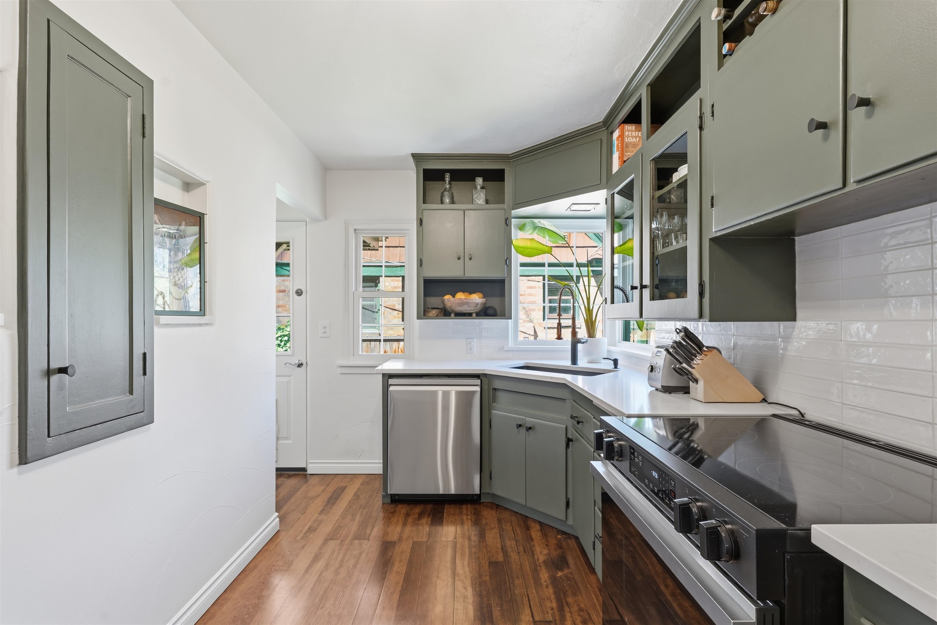 1224 E 19th Ave - Photo 6