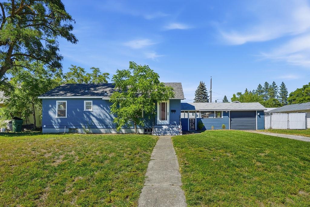 3112 W Walton Ave - Photo 1