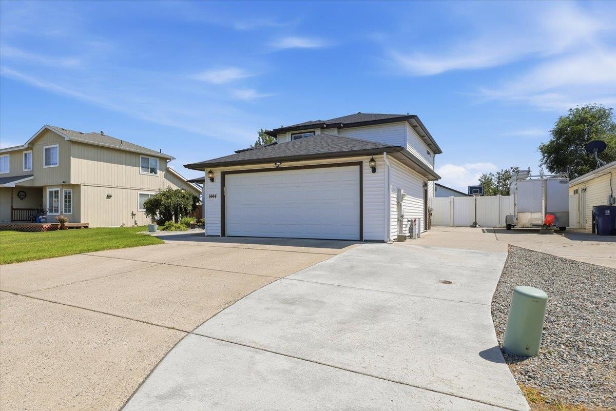 1444 E Weile Ct - Photo 3