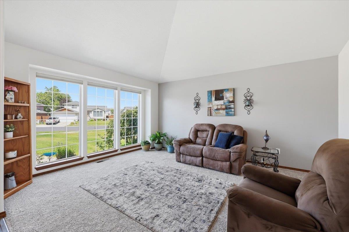1444 E Weile Ct - Photo 7