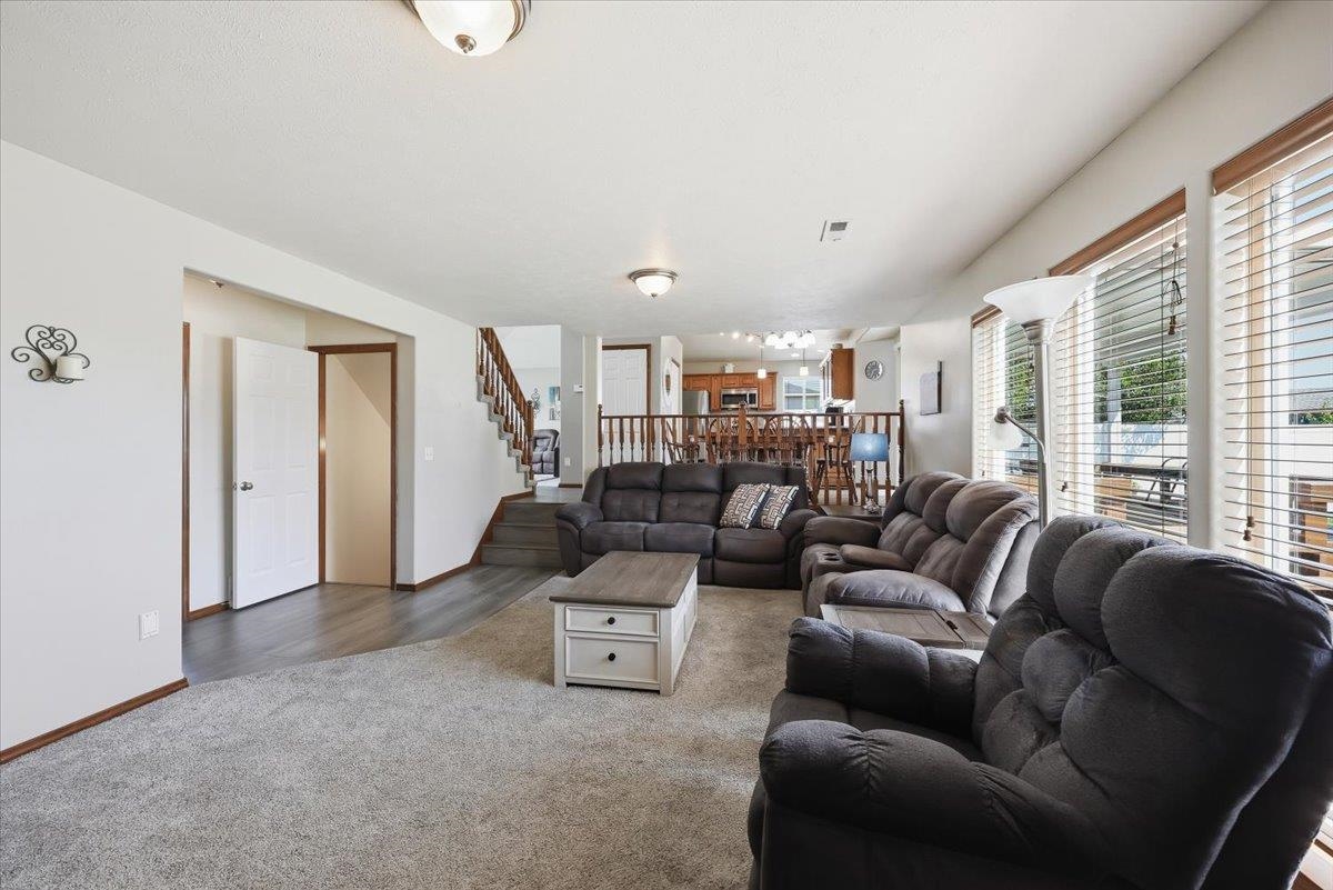 1444 E Weile Ct - Photo 12