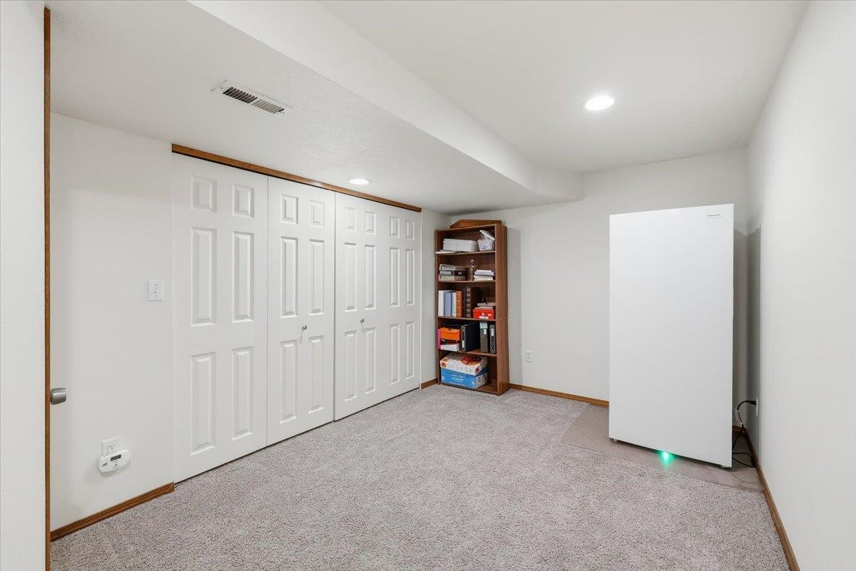1444 E Weile Ct - Photo 24