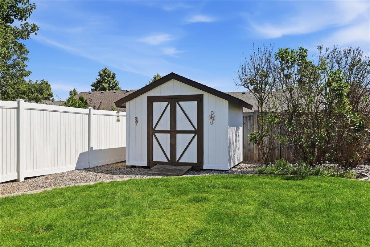 1444 E Weile Ct - Photo 32
