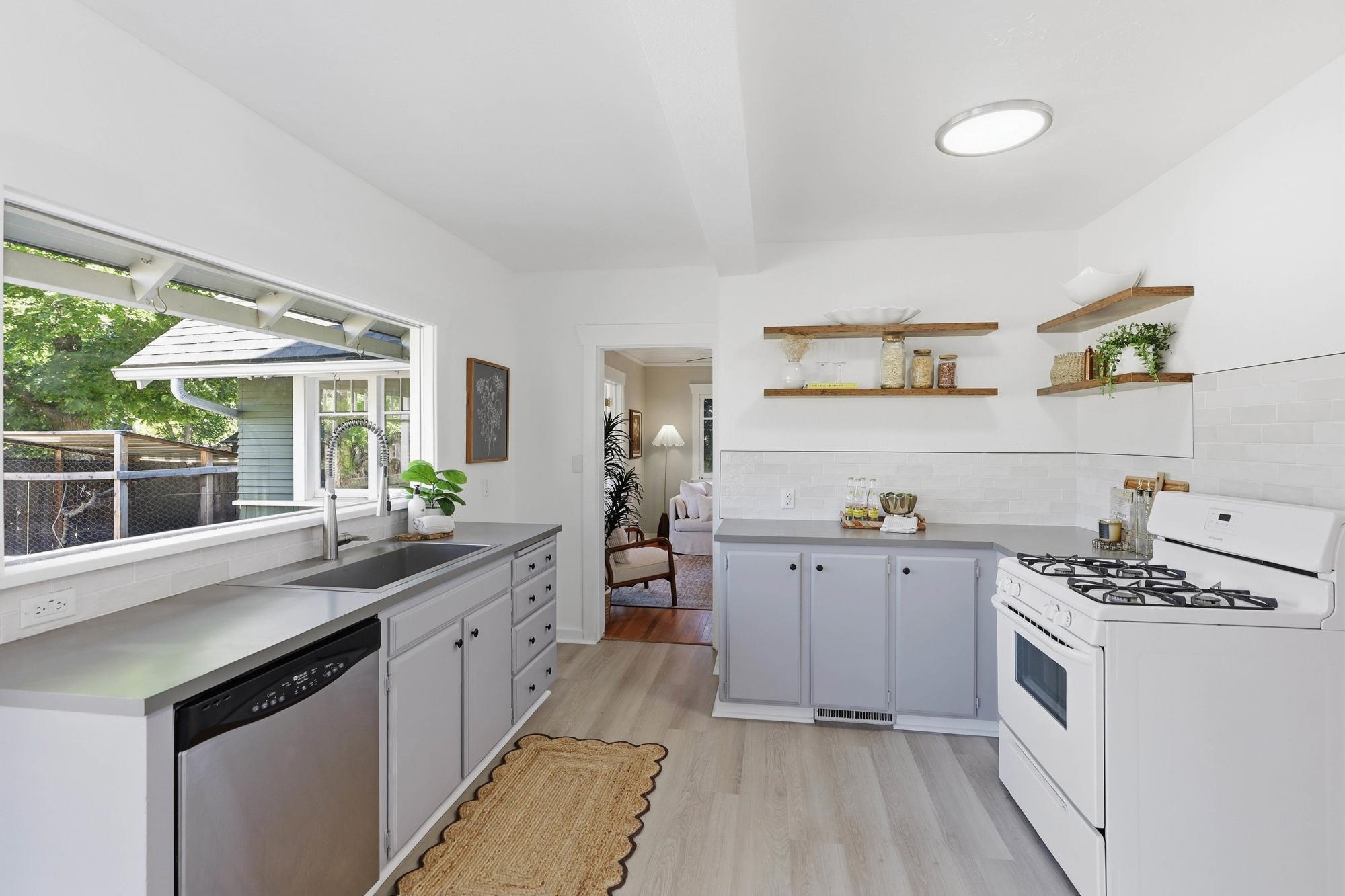 3402 W Kiernan Ave - Photo 10