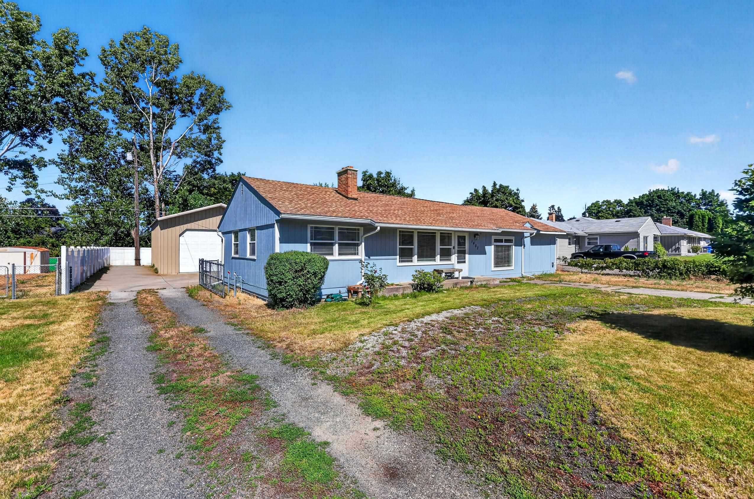 1407 N Park Rd - Photo 1