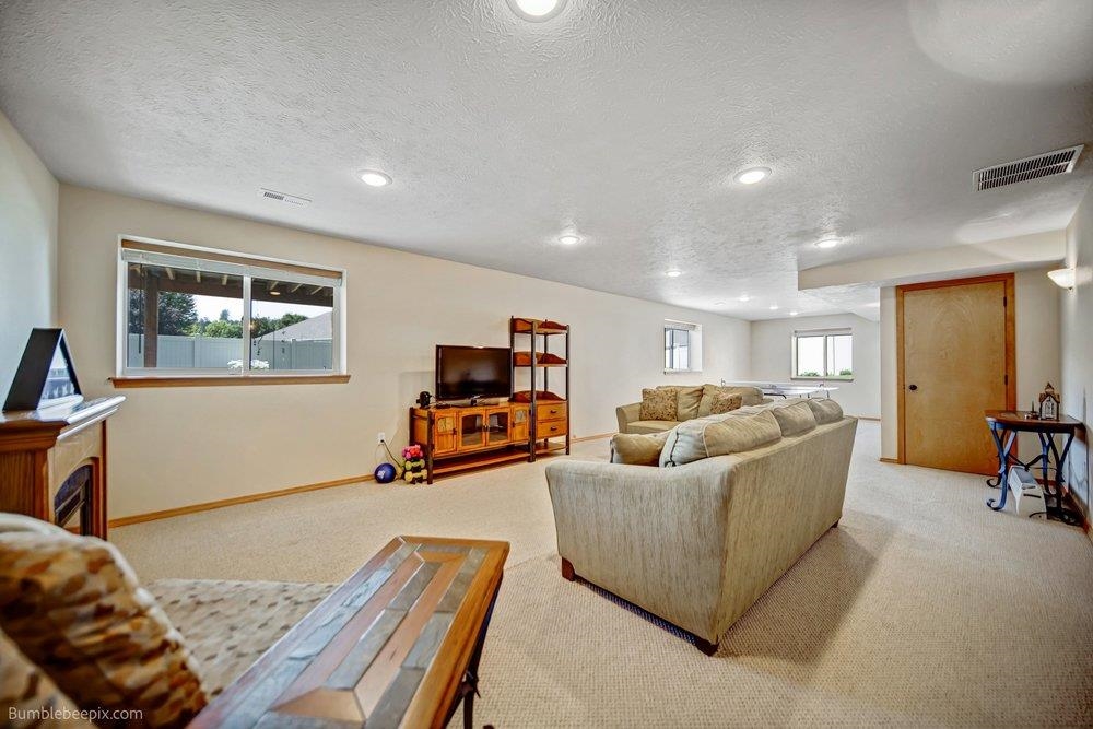 5105 N Boeing Dr - Photo 32