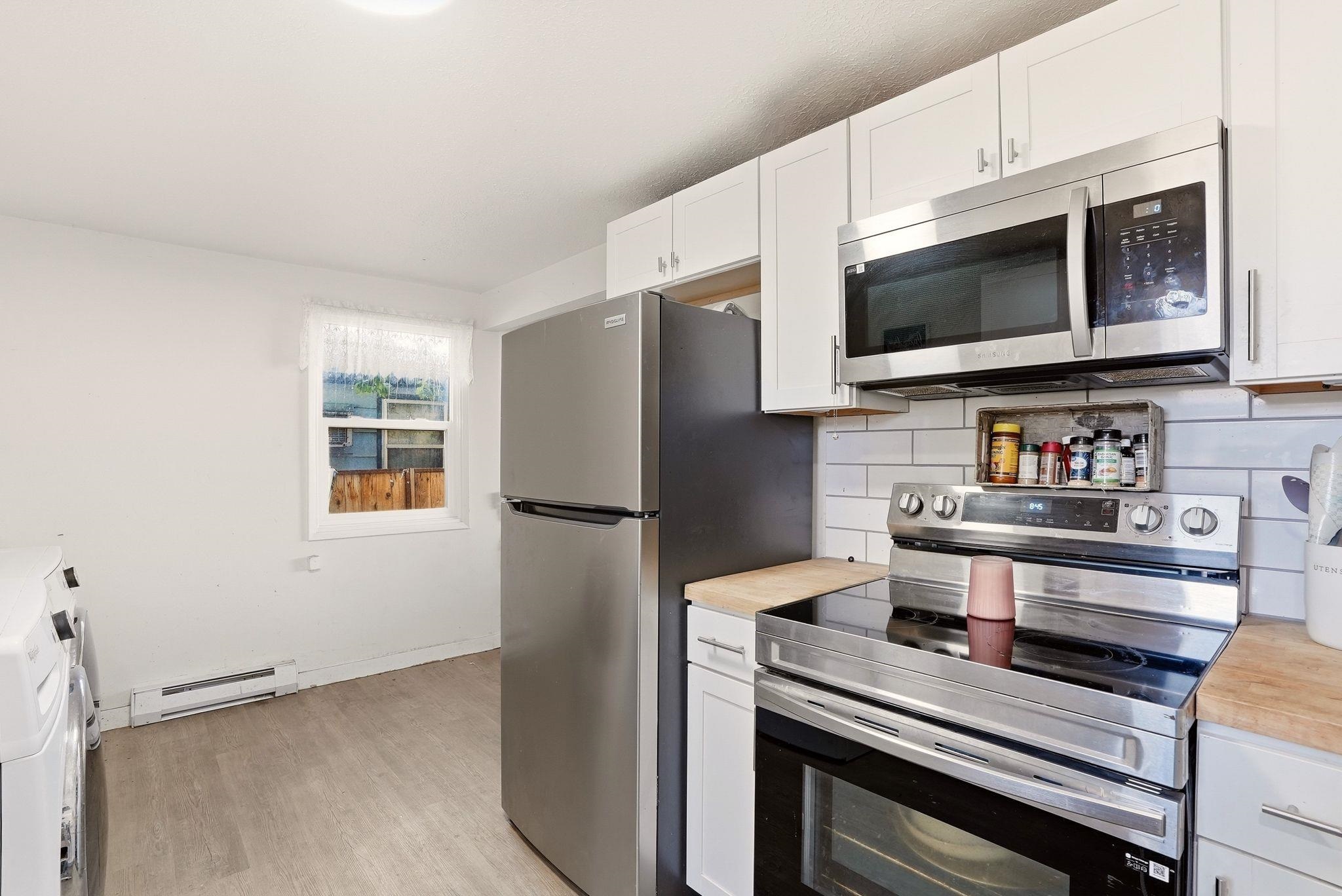 6202 N Astor St - Photo 12
