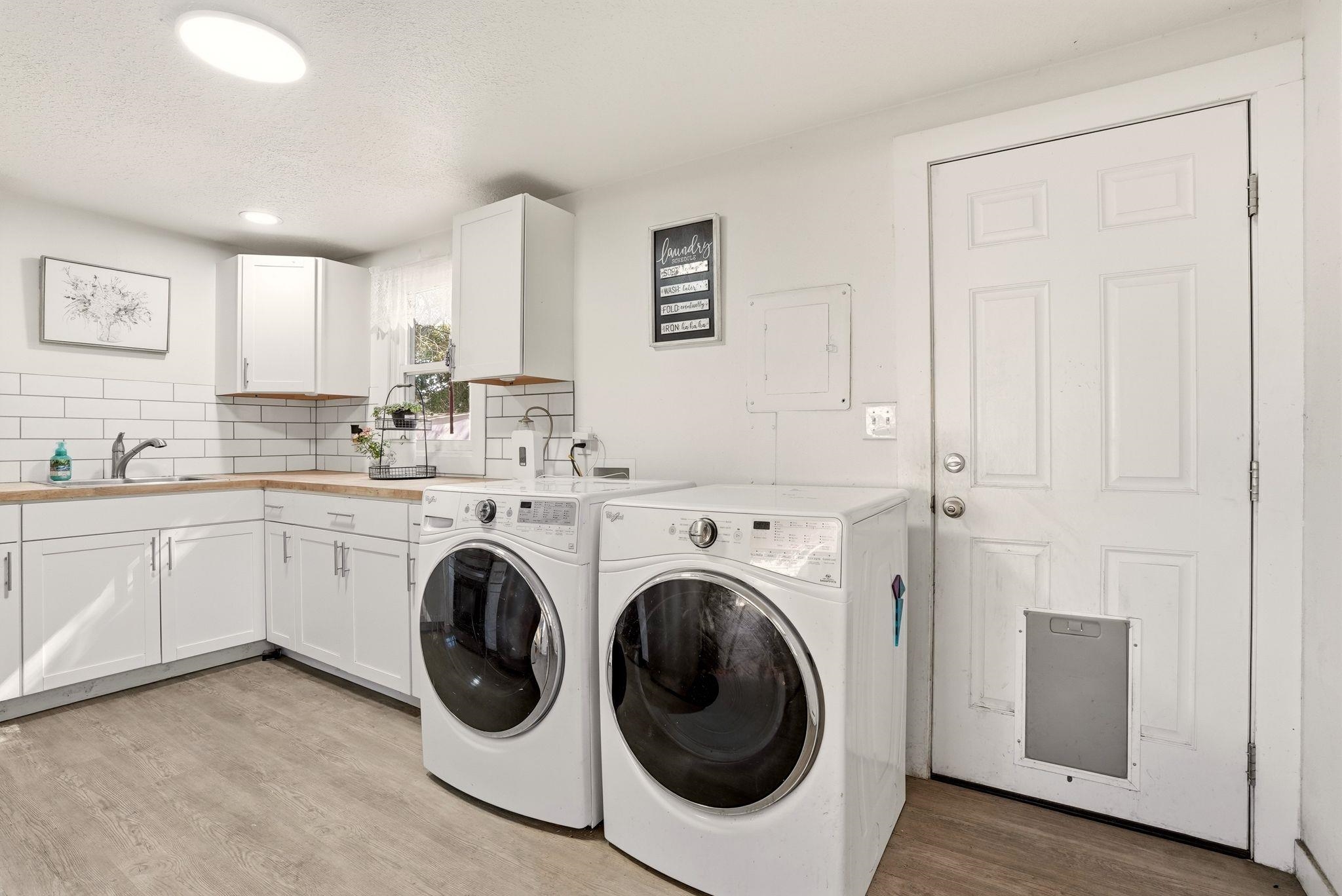 6202 N Astor St - Photo 17