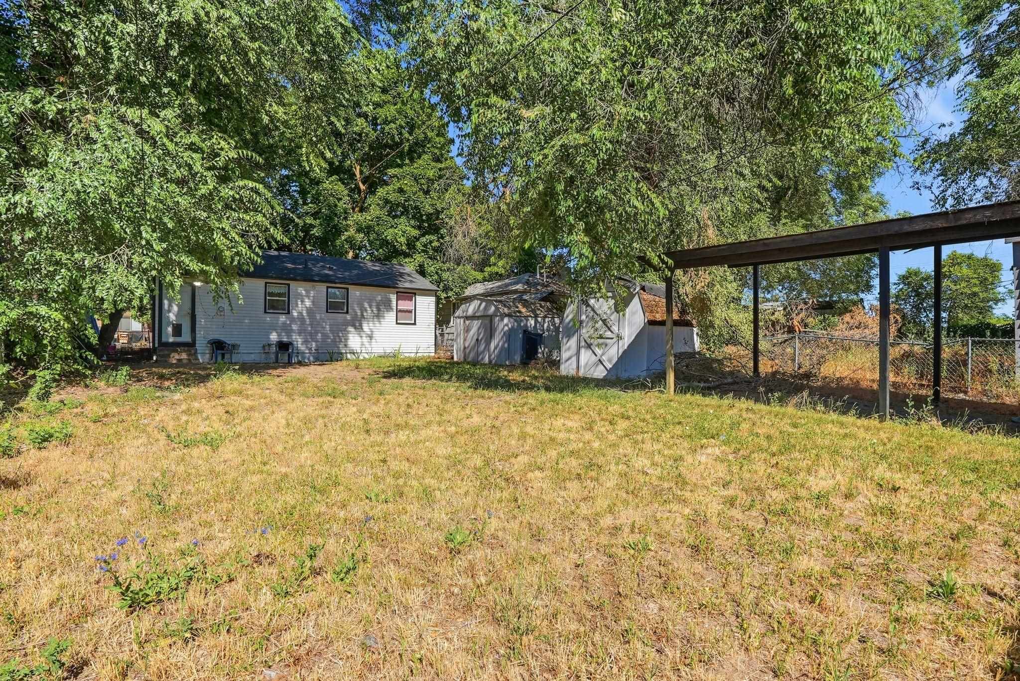 6202 N Astor St - Photo 21