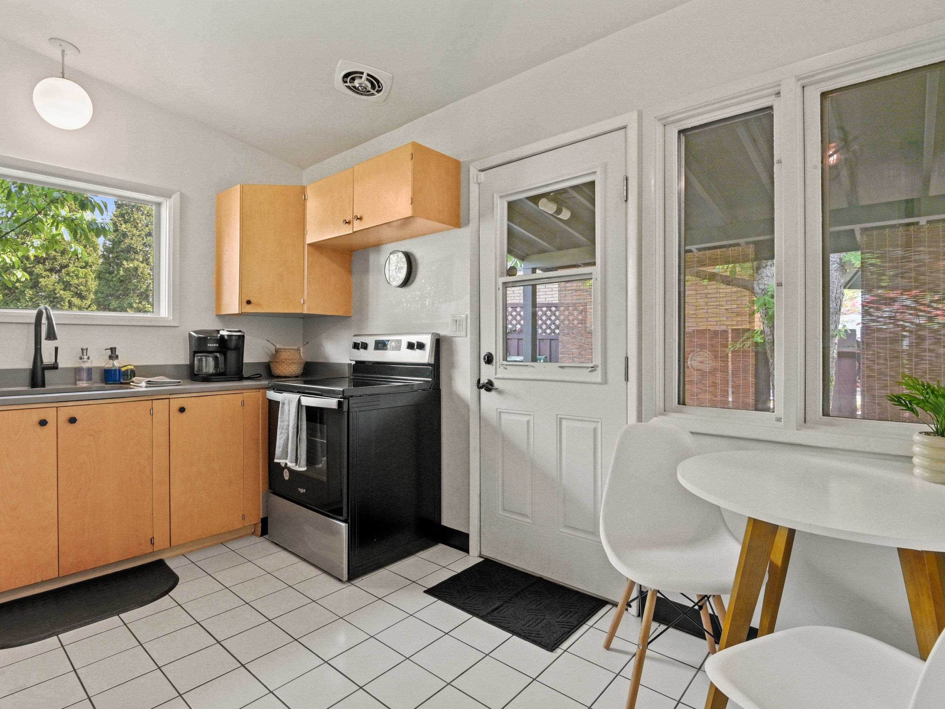 6517 N Stevens St - Photo 12