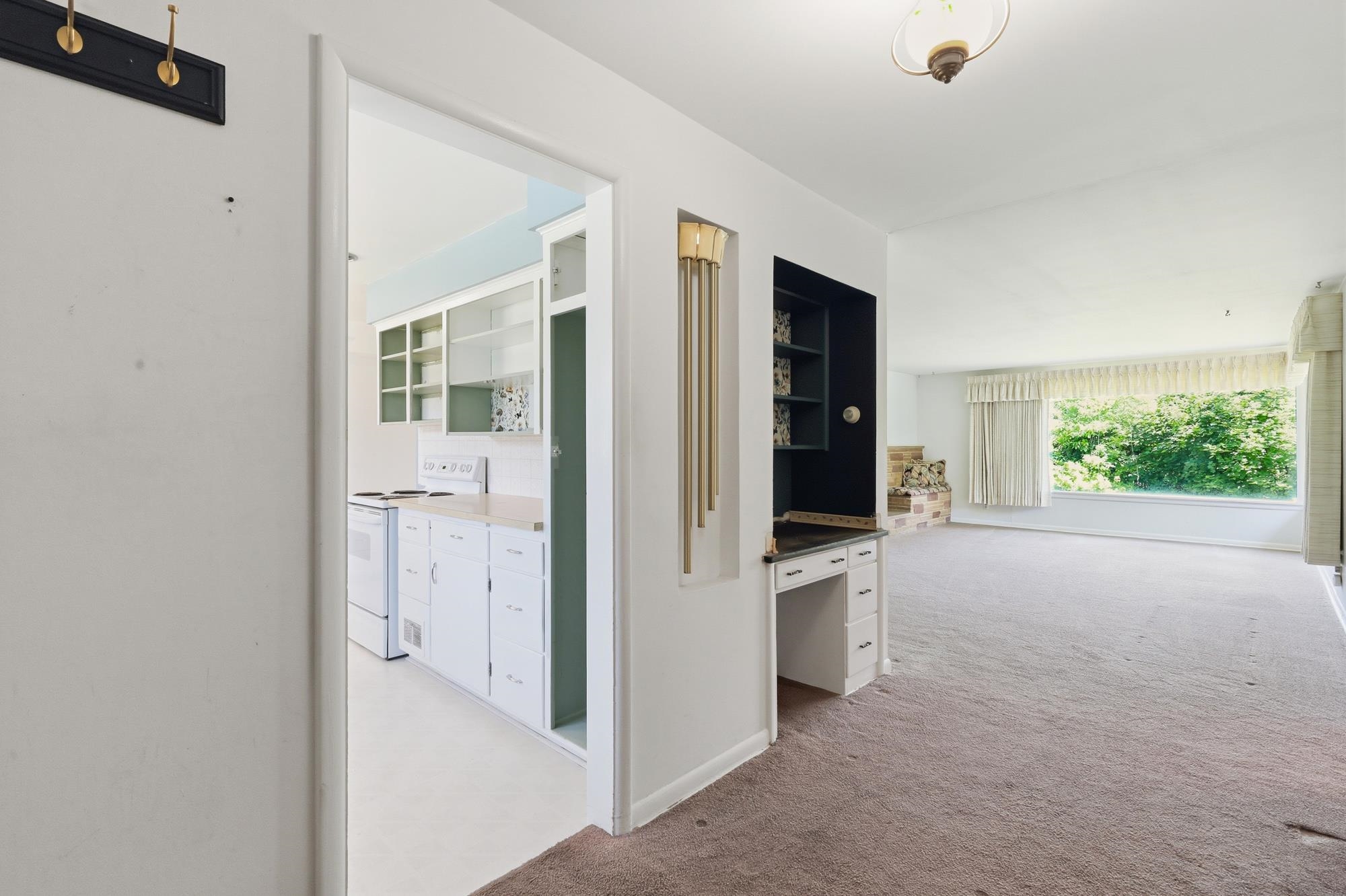 710 N Best Rd - Photo 4