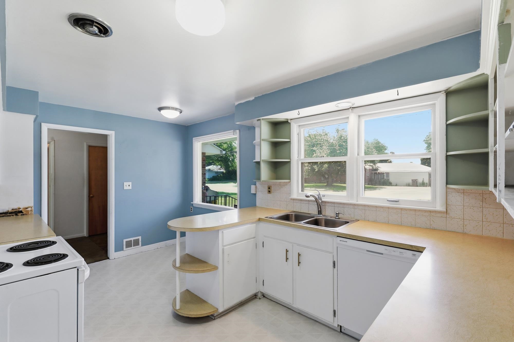 710 N Best Rd - Photo 11