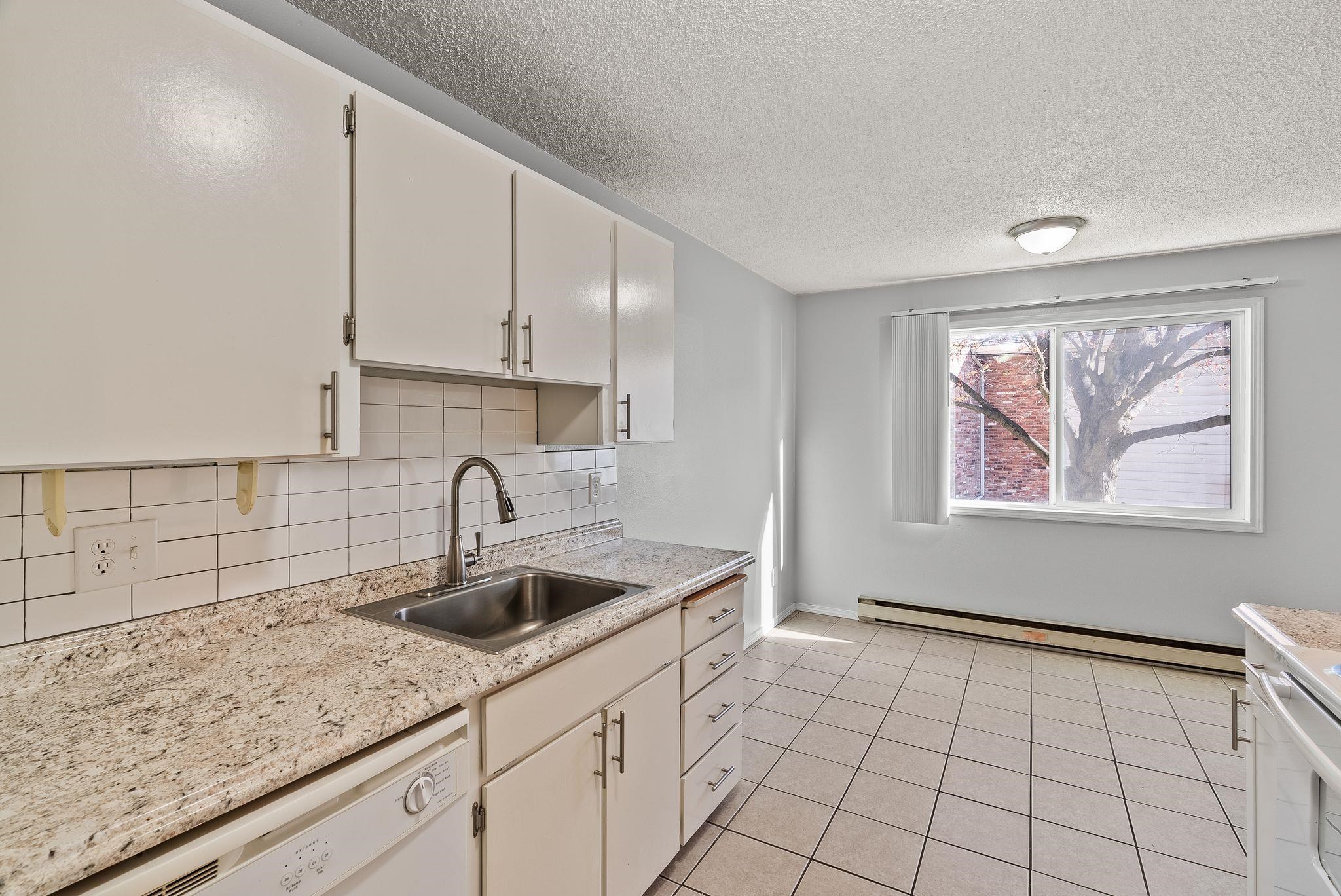 310 N Raymond Dr - Photo 10