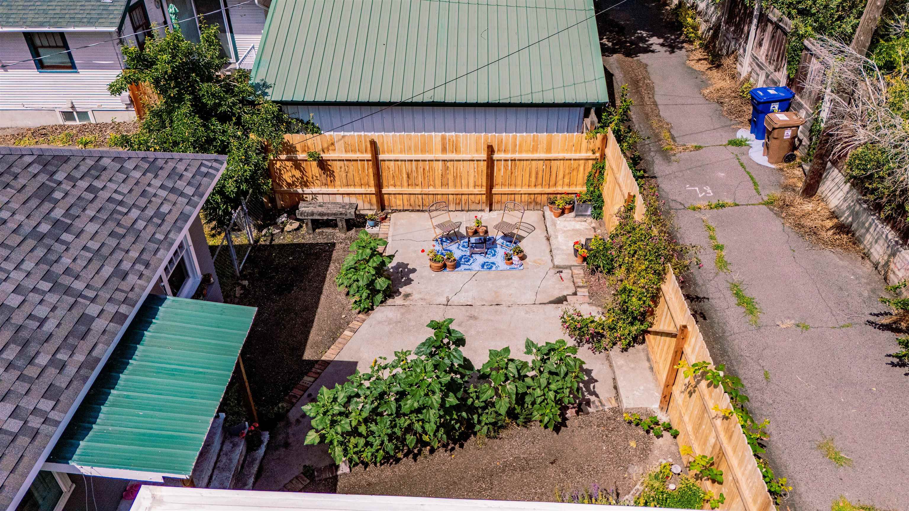 711 E Dalton Ave - Photo 18
