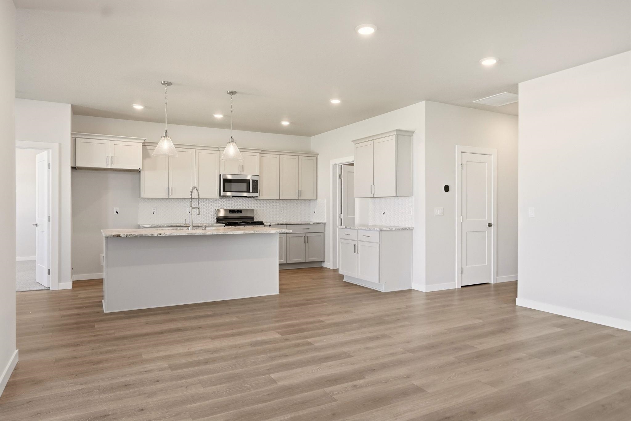 1231 N High Desert Dr - Photo 5
