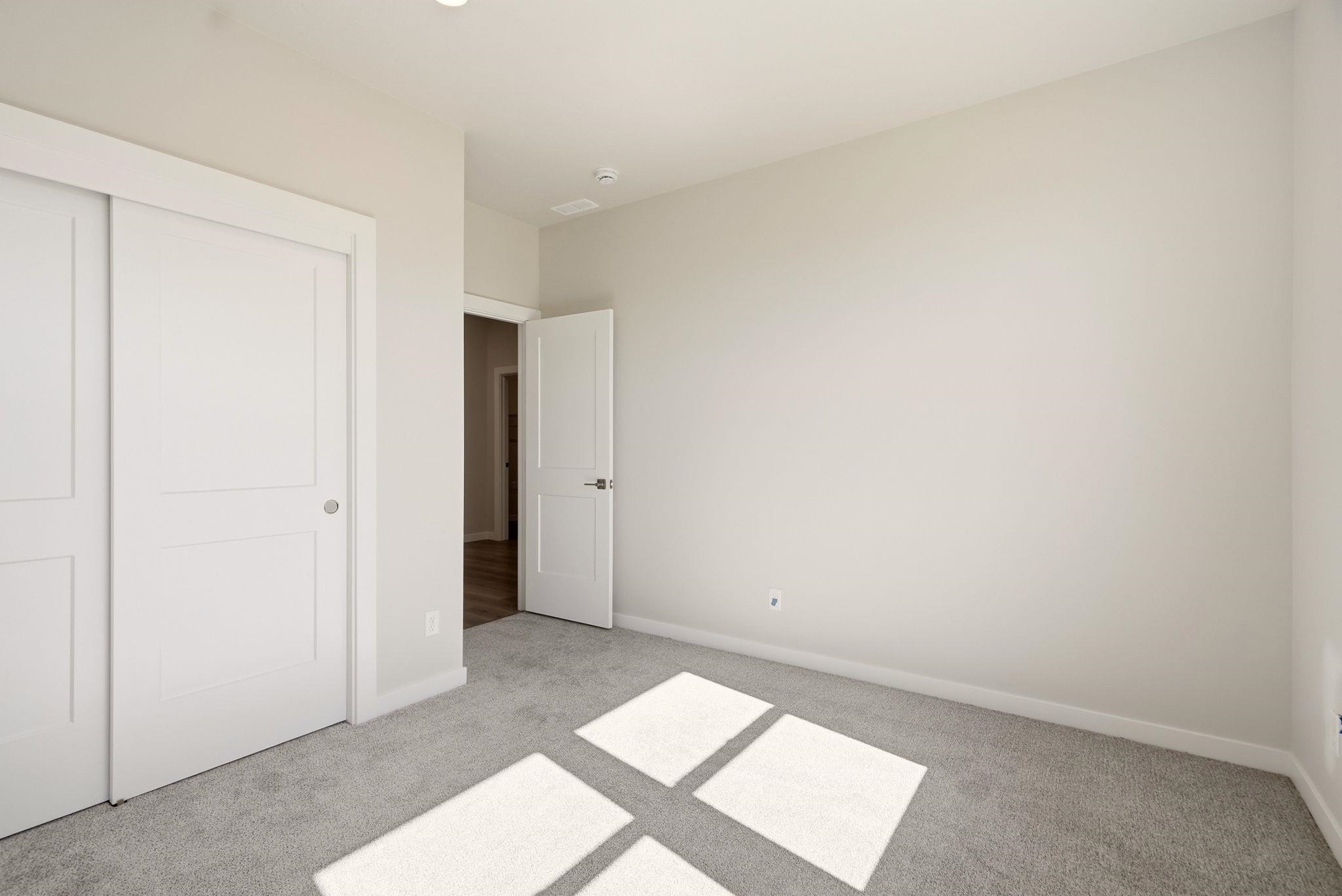 1231 N High Desert Dr - Photo 15