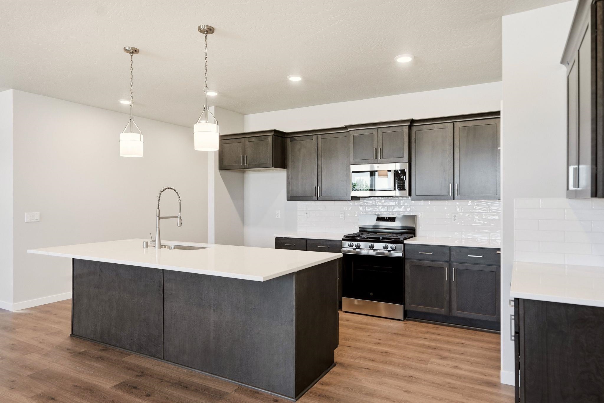 1235 N High Desert Dr - Photo 8