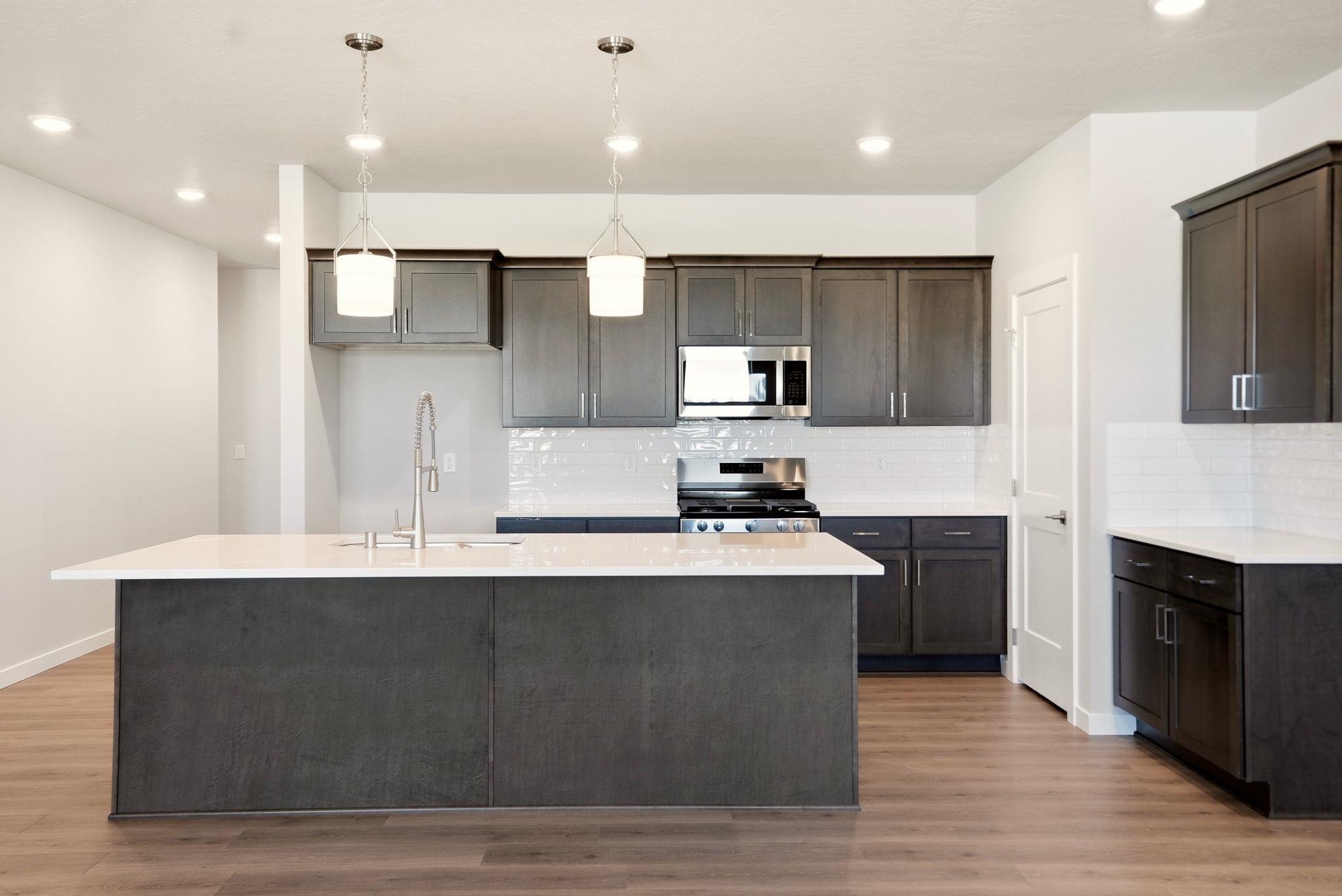 1235 N High Desert Dr - Photo 9
