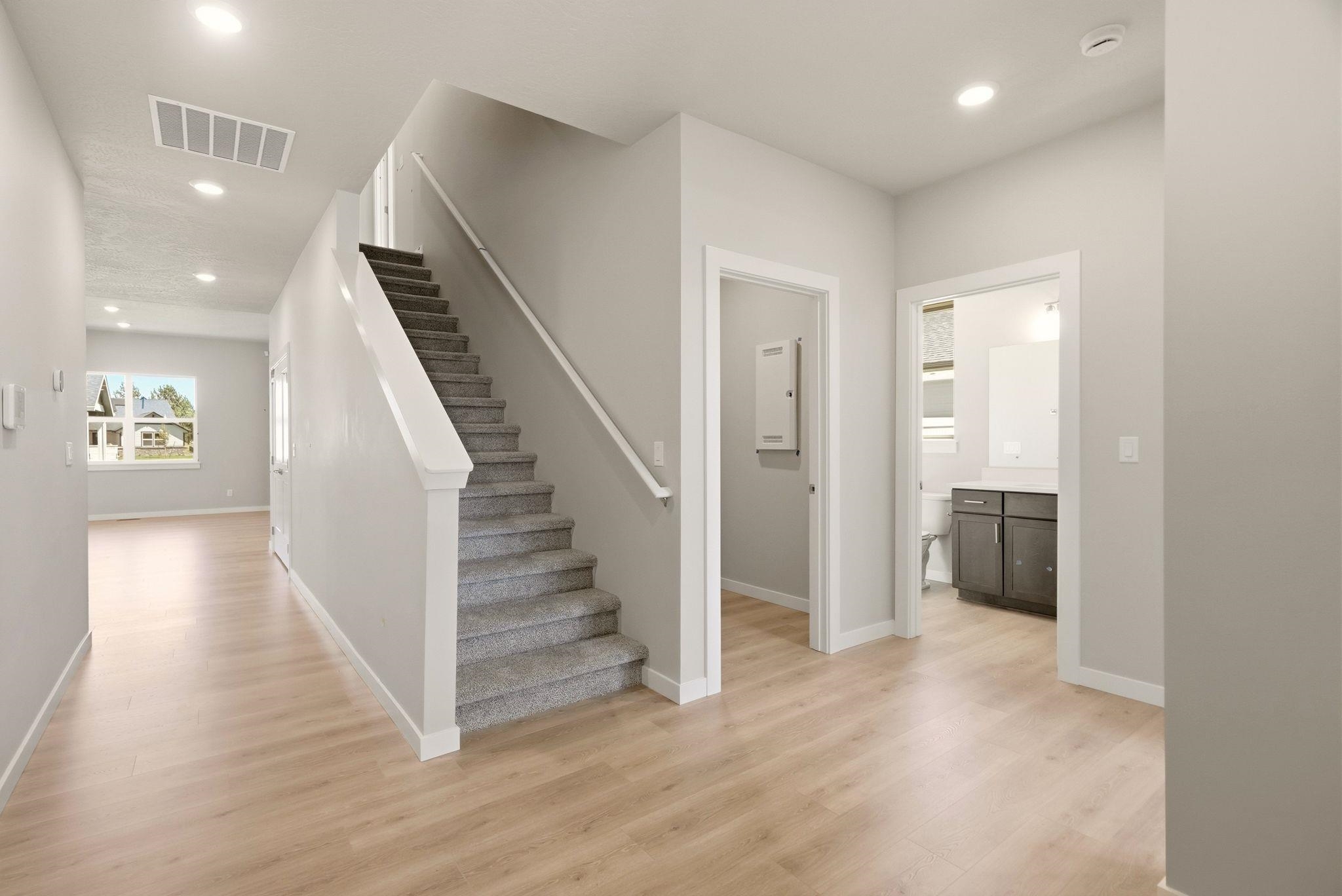 1236 N HIGH DESERT Dr - Photo 3
