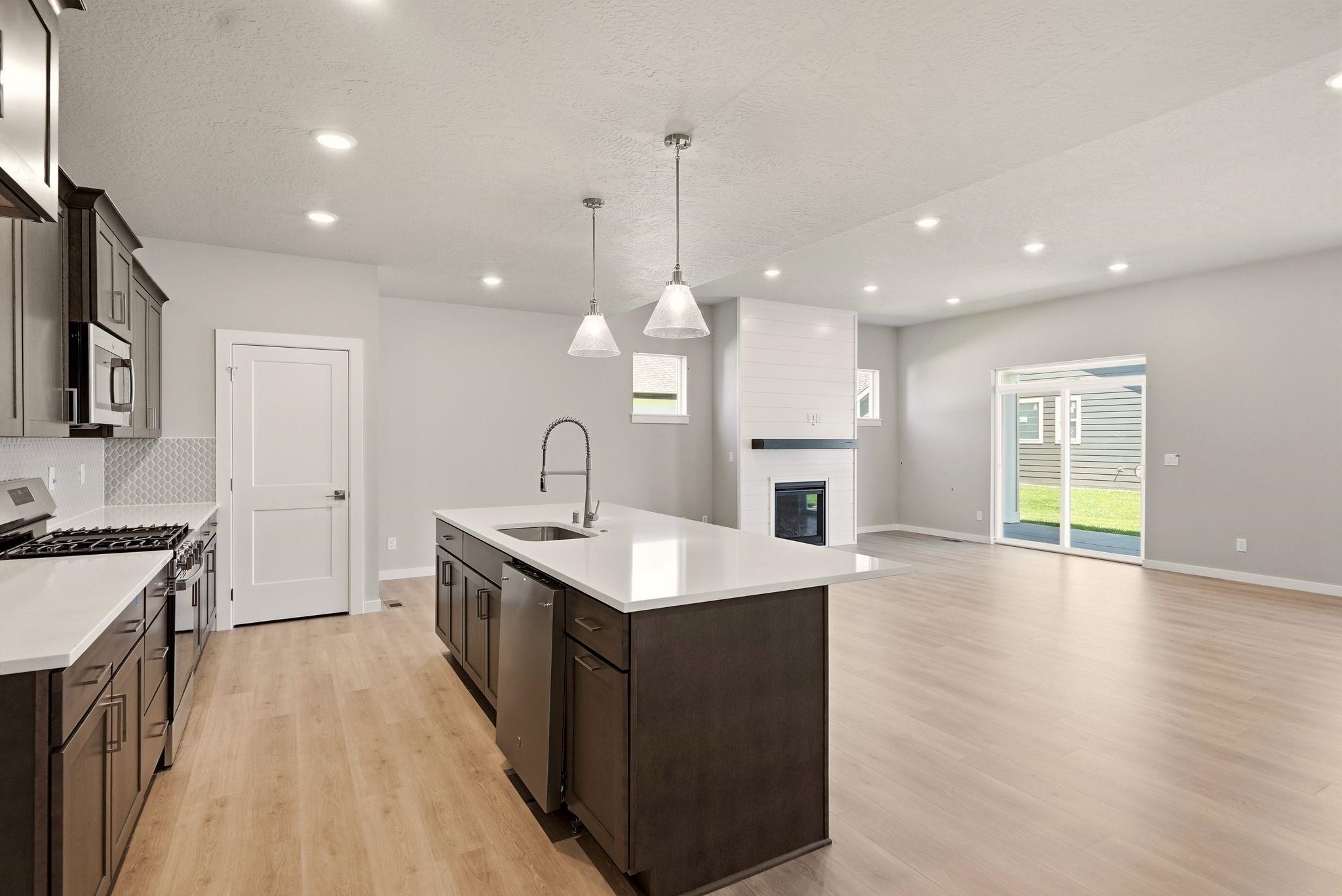 1236 N HIGH DESERT Dr - Photo 13