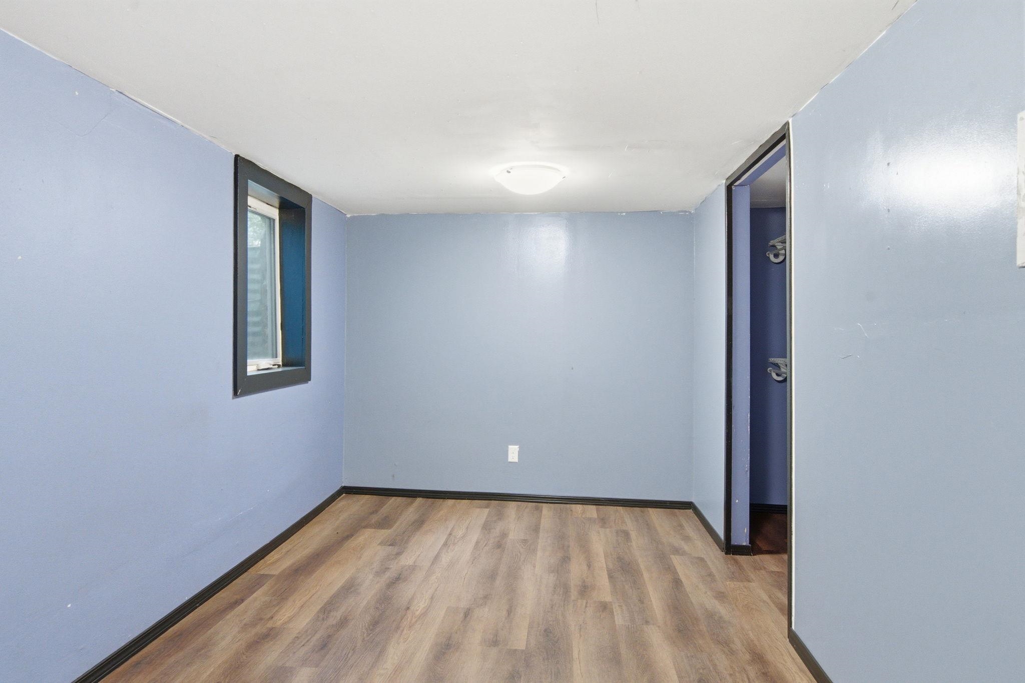 403 E Sanson Ave - Photo 29