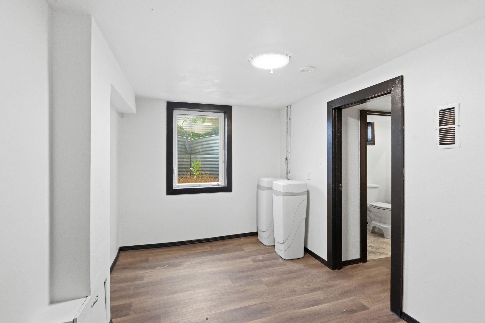 403 E Sanson Ave - Photo 7