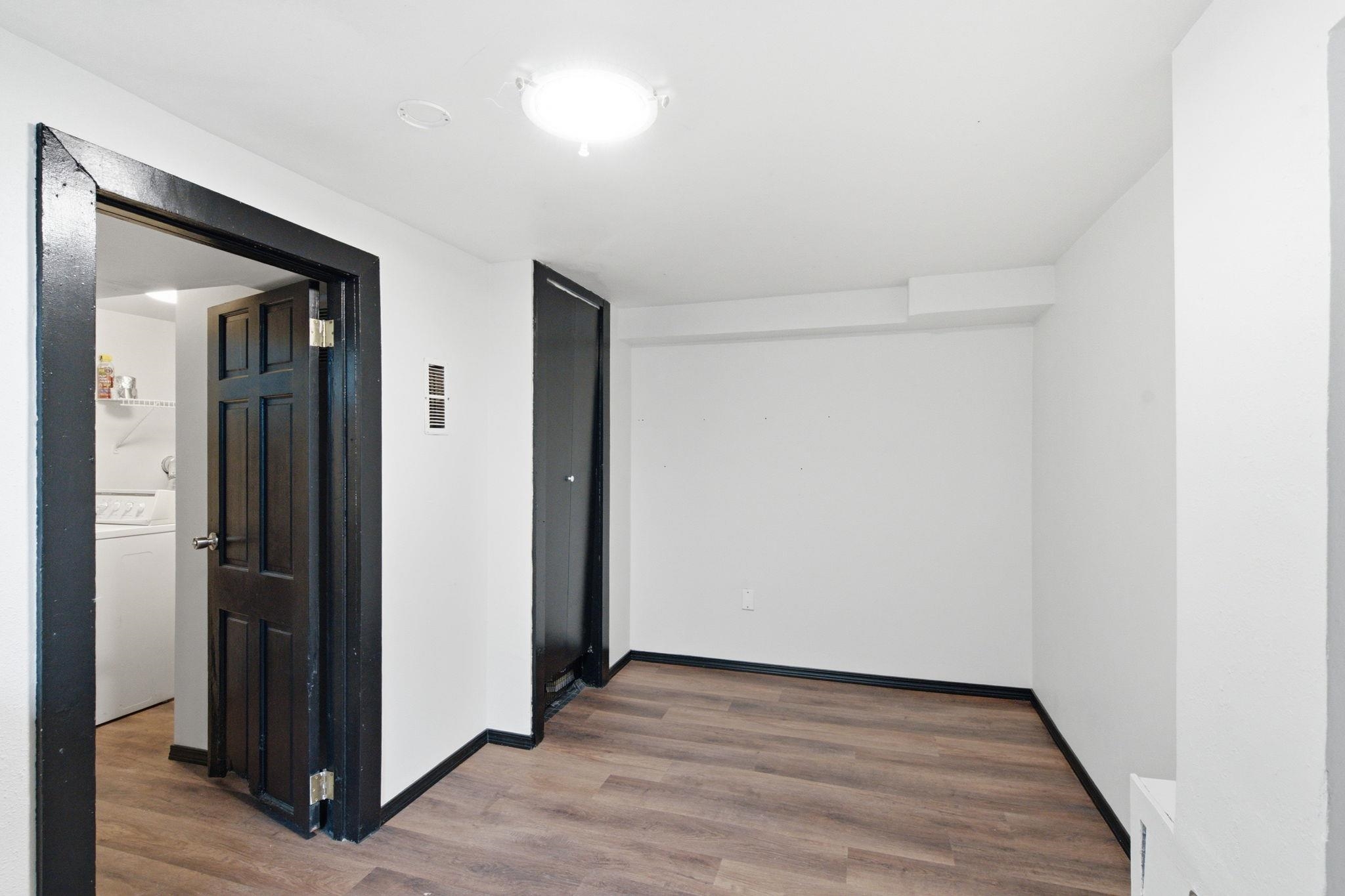 403 E Sanson Ave - Photo 8