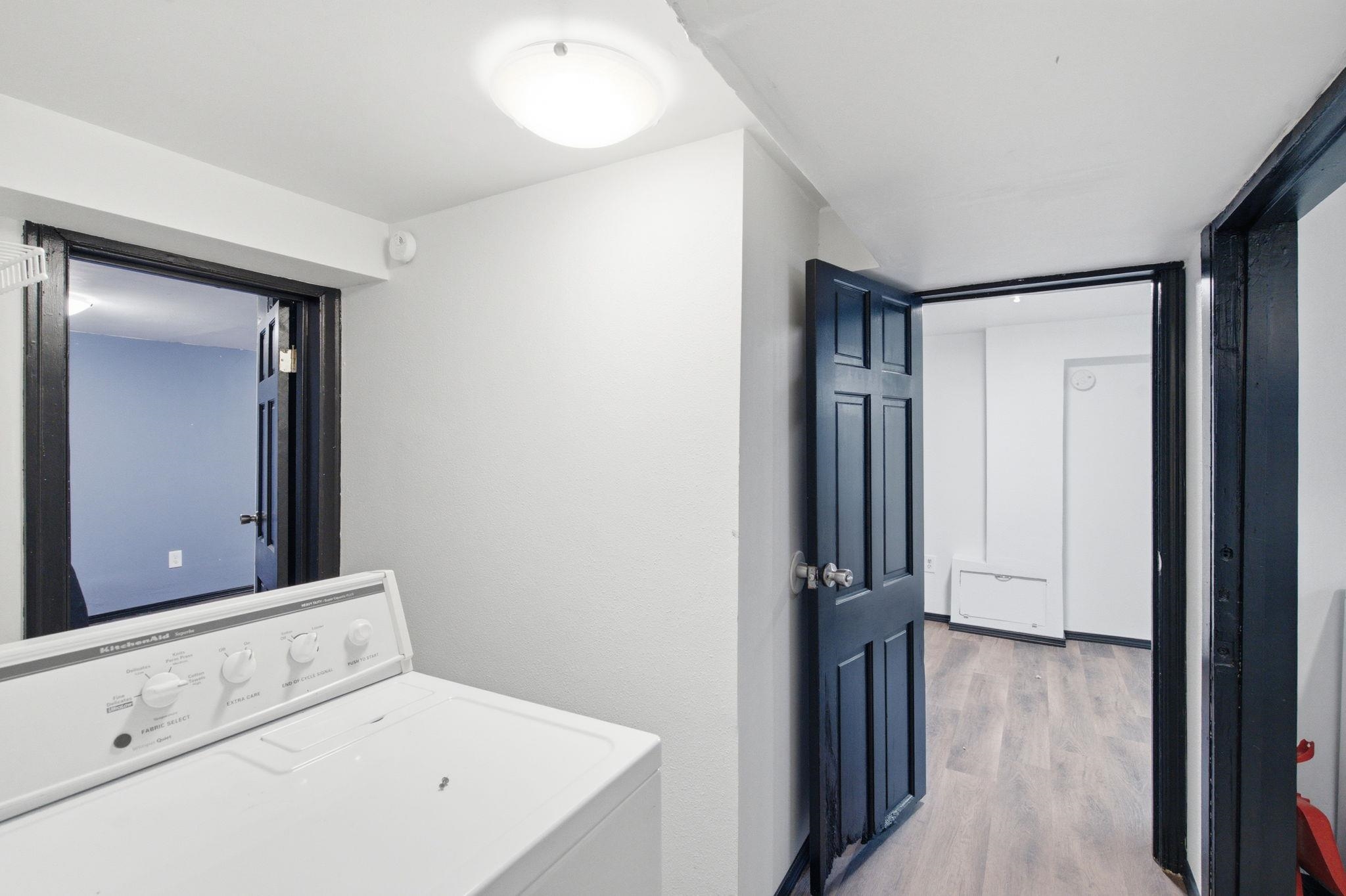 403 E Sanson Ave - Photo 9