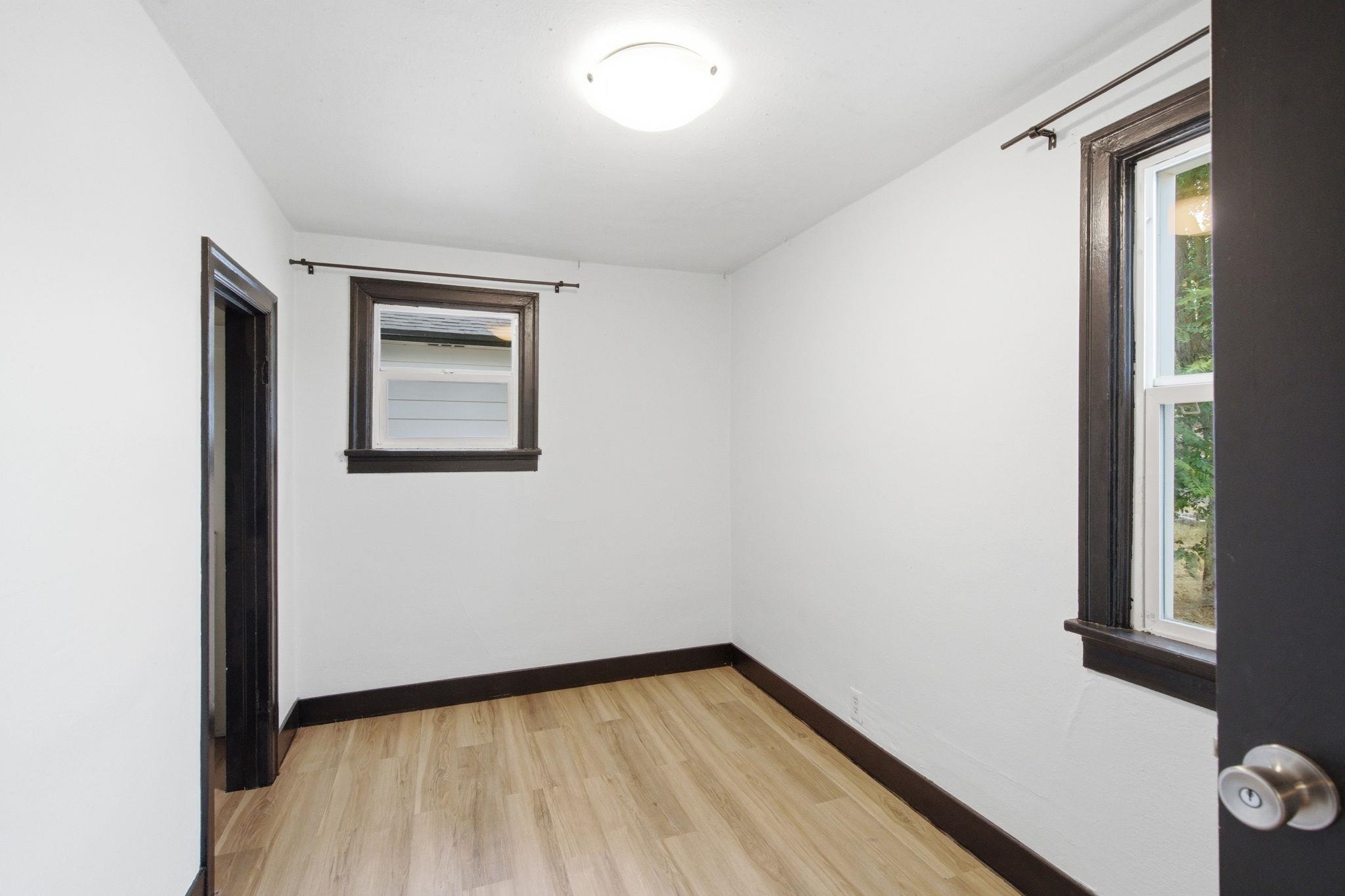 403 E Sanson Ave - Photo 20