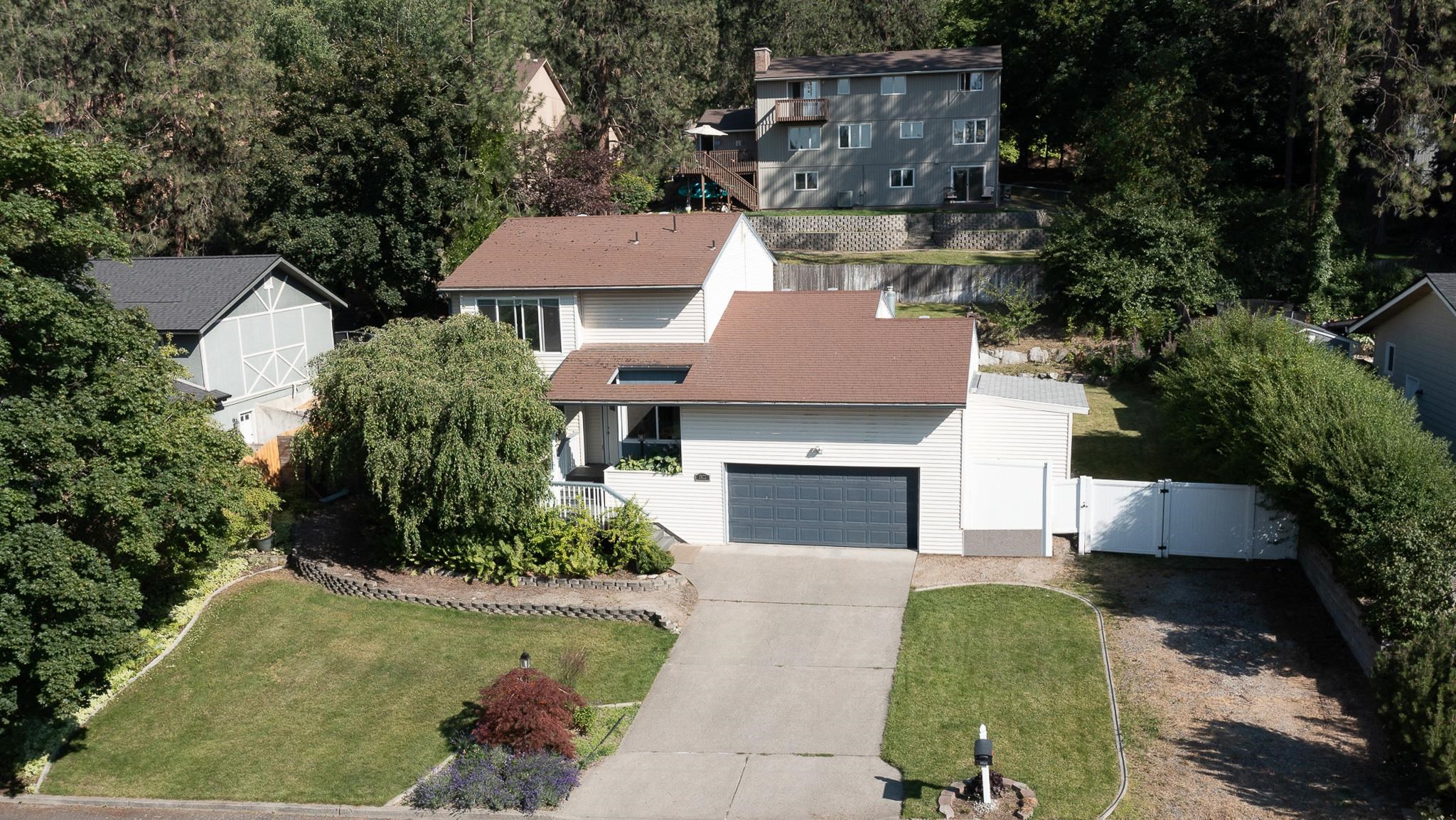 9522 N LOGANBERRY Ct