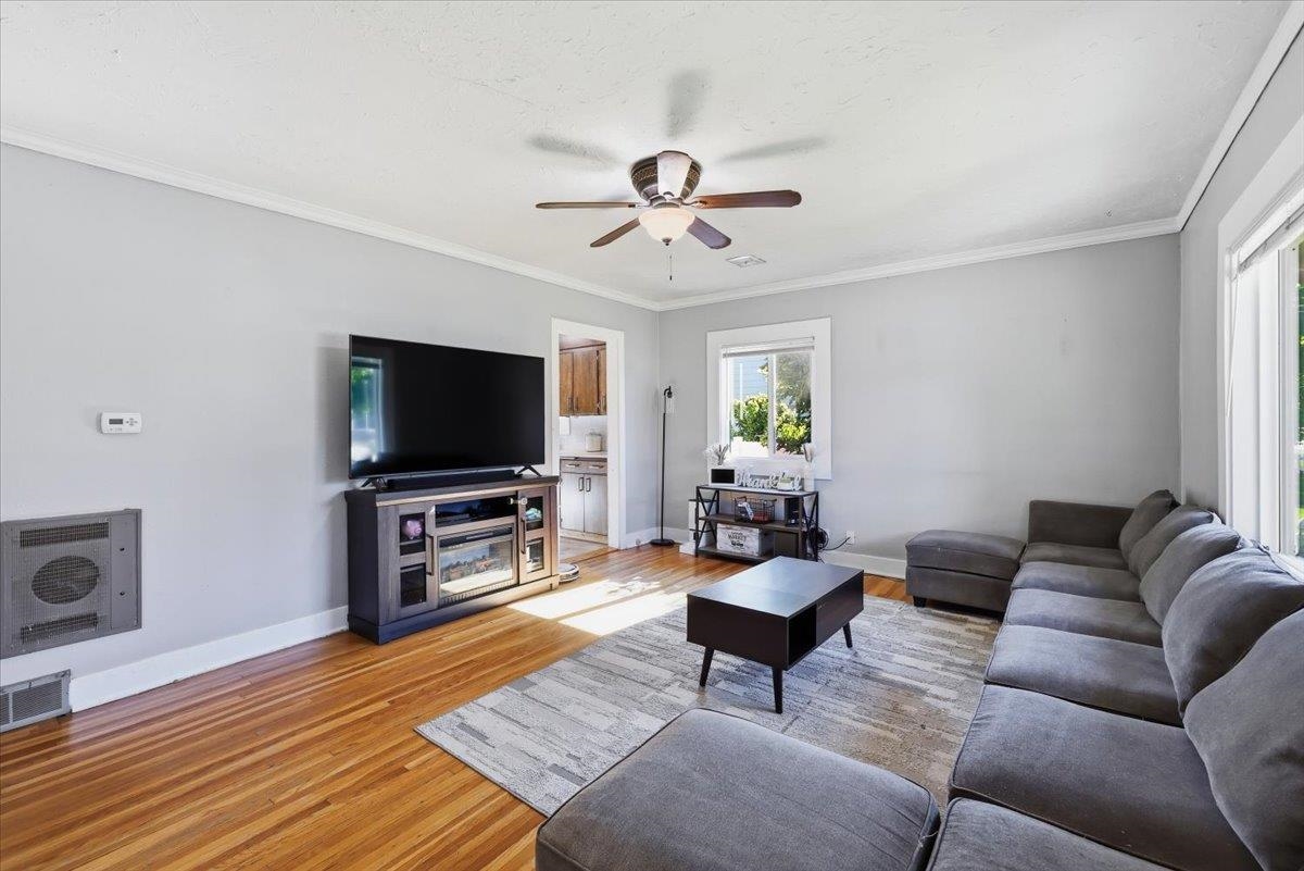 7617 E LIBERTY Ave - Photo 4