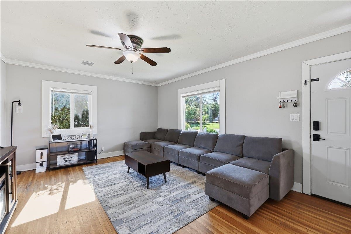 7617 E LIBERTY Ave - Photo 5