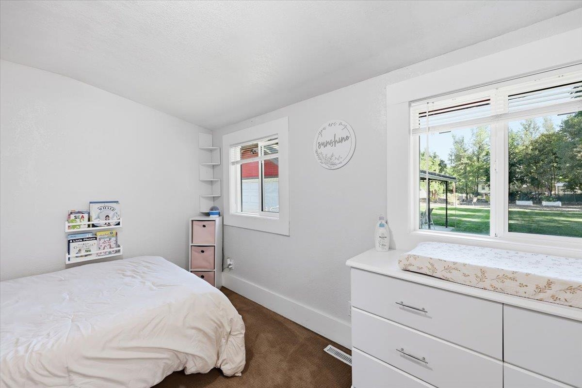 7617 E LIBERTY Ave - Photo 13