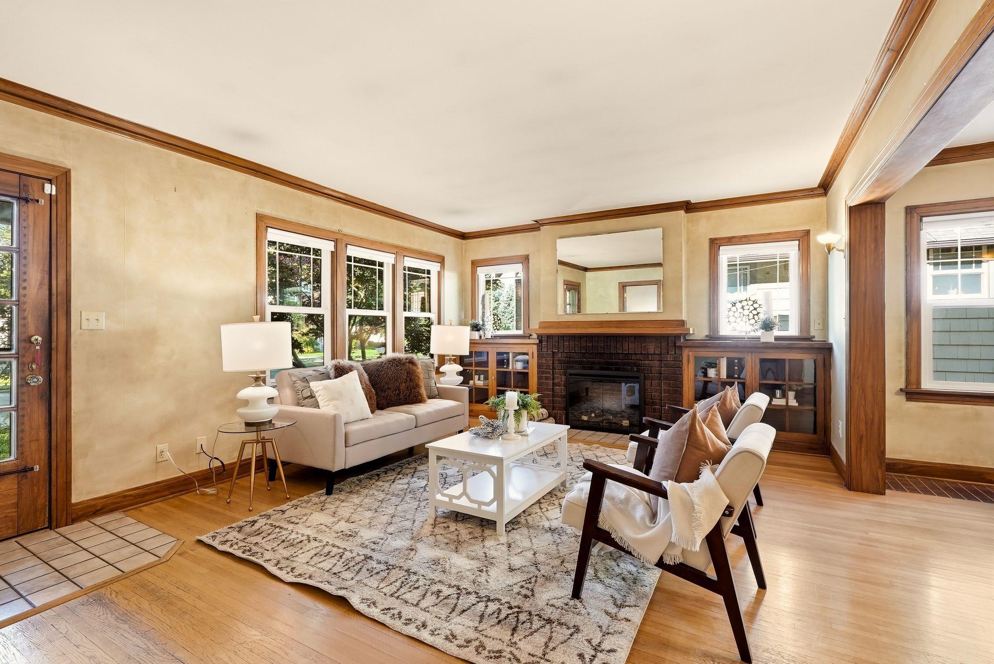 611 E 25TH Ave - Photo 4
