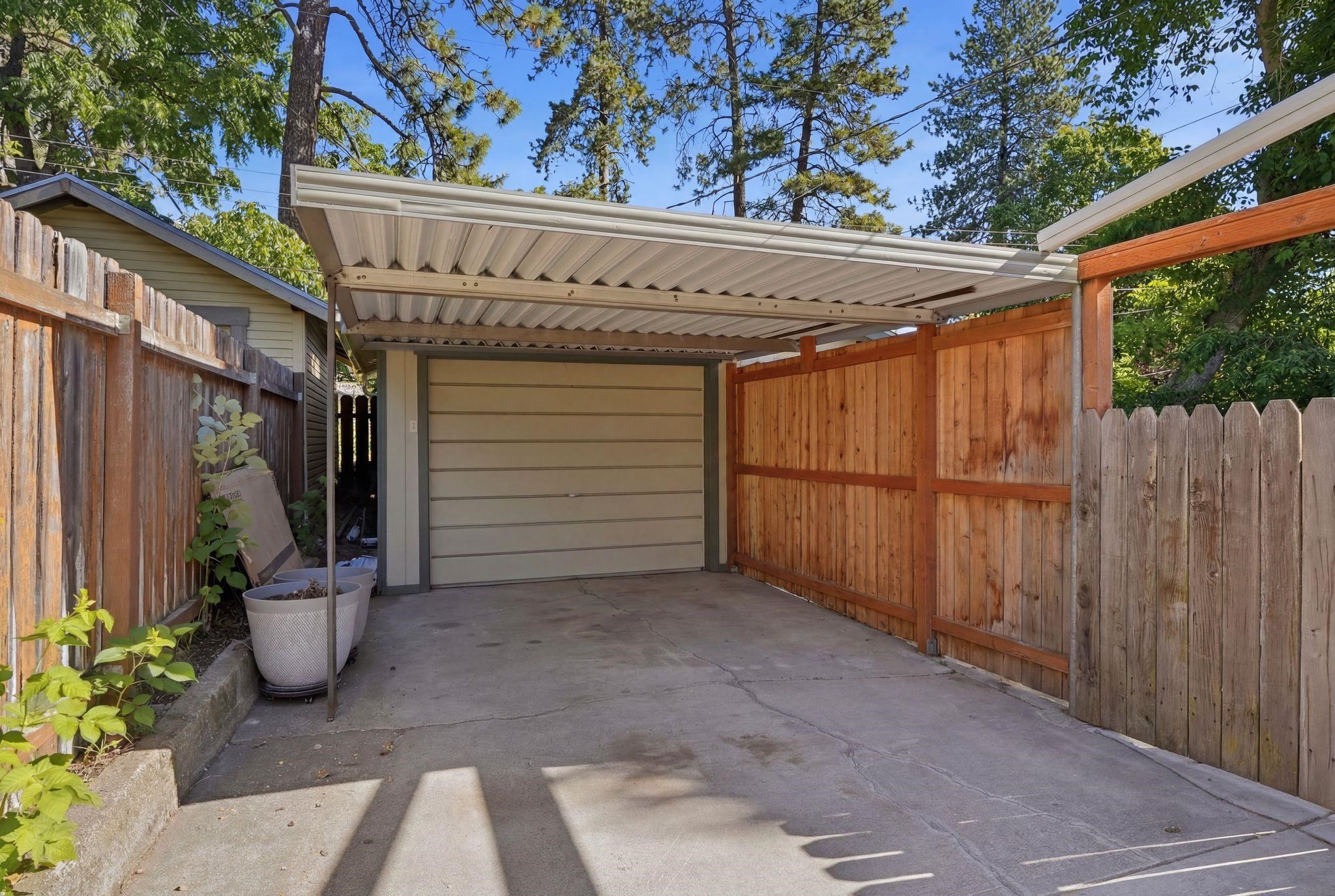 611 E 25TH Ave - Photo 36