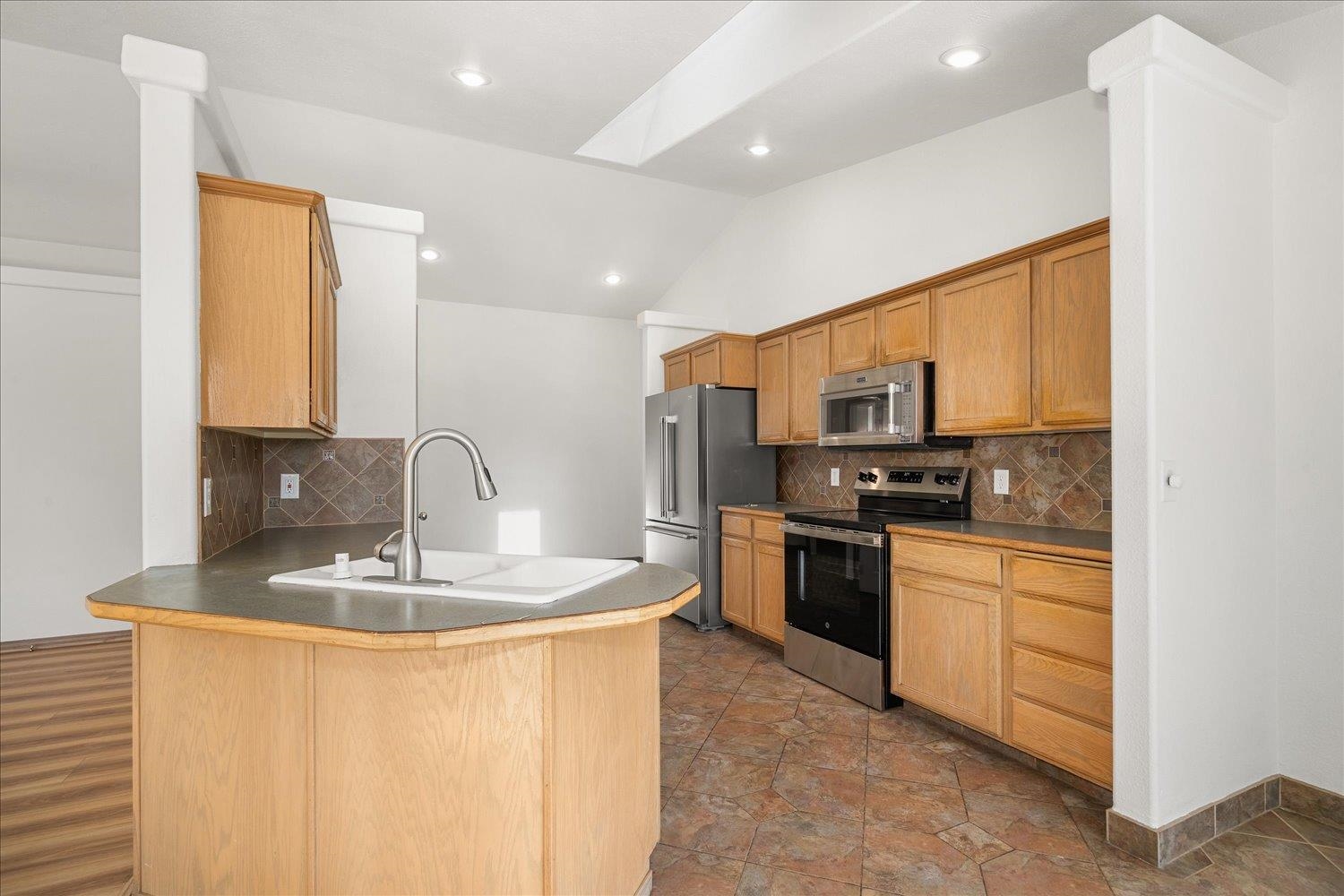 15519 E Tallman Rd - Photo 15