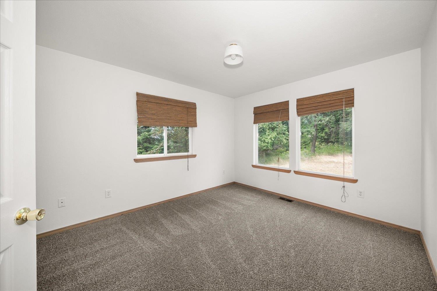 15519 E Tallman Rd - Photo 24
