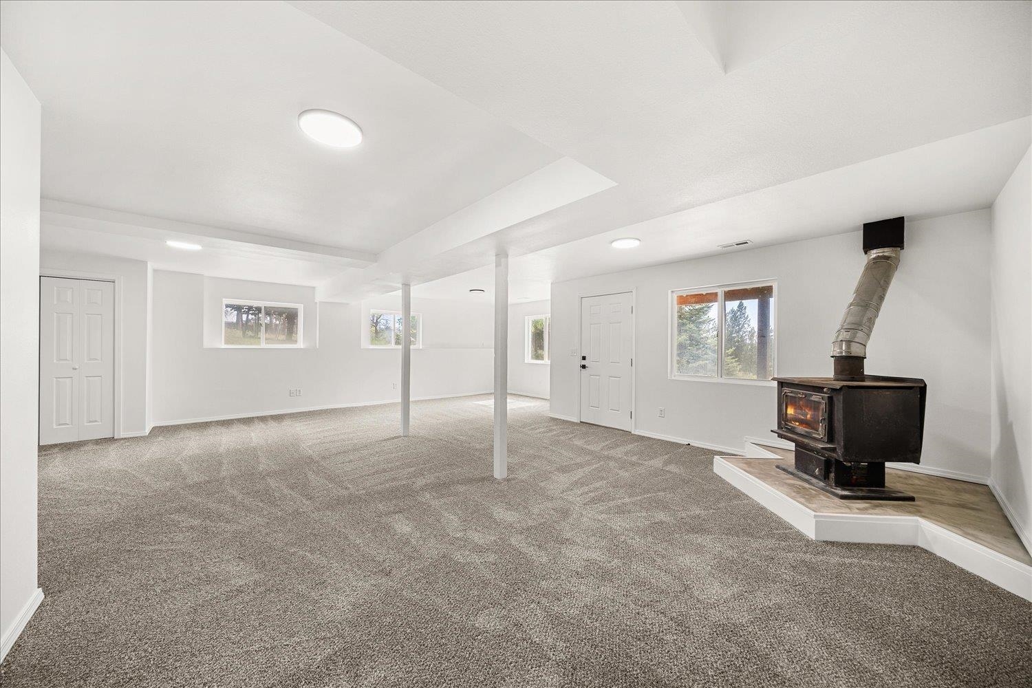 15519 E Tallman Rd - Photo 28