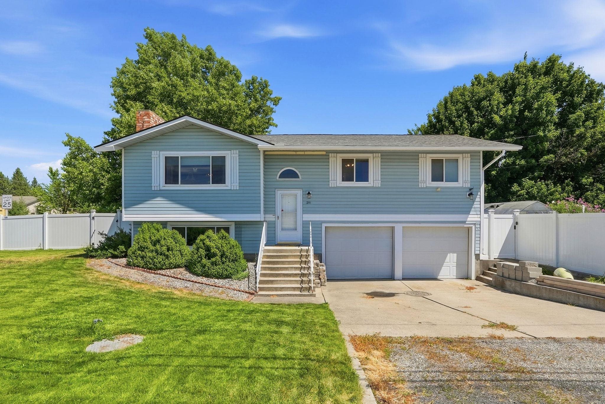 211 S Barker Rd - Photo 1