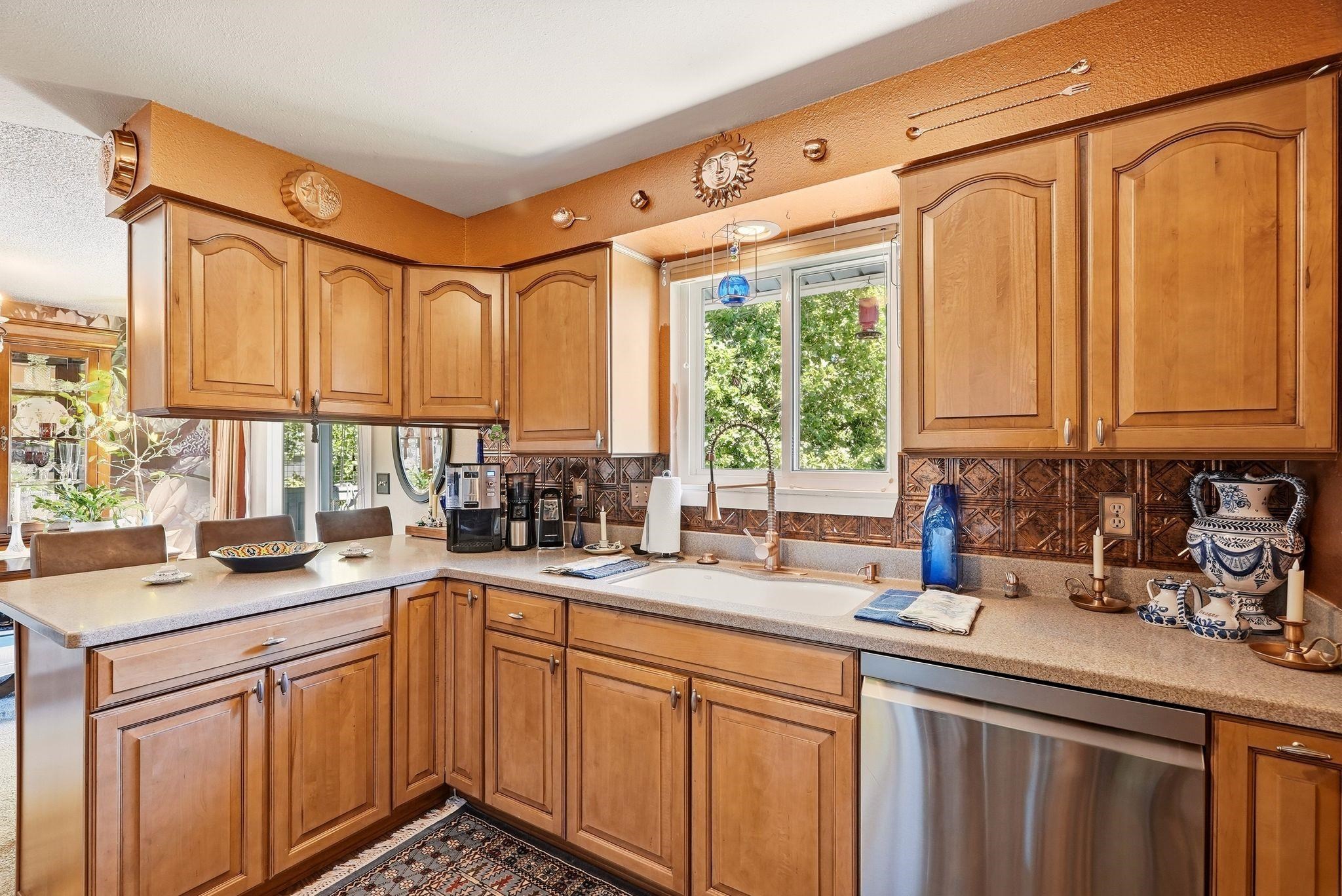 211 S Barker Rd - Photo 12