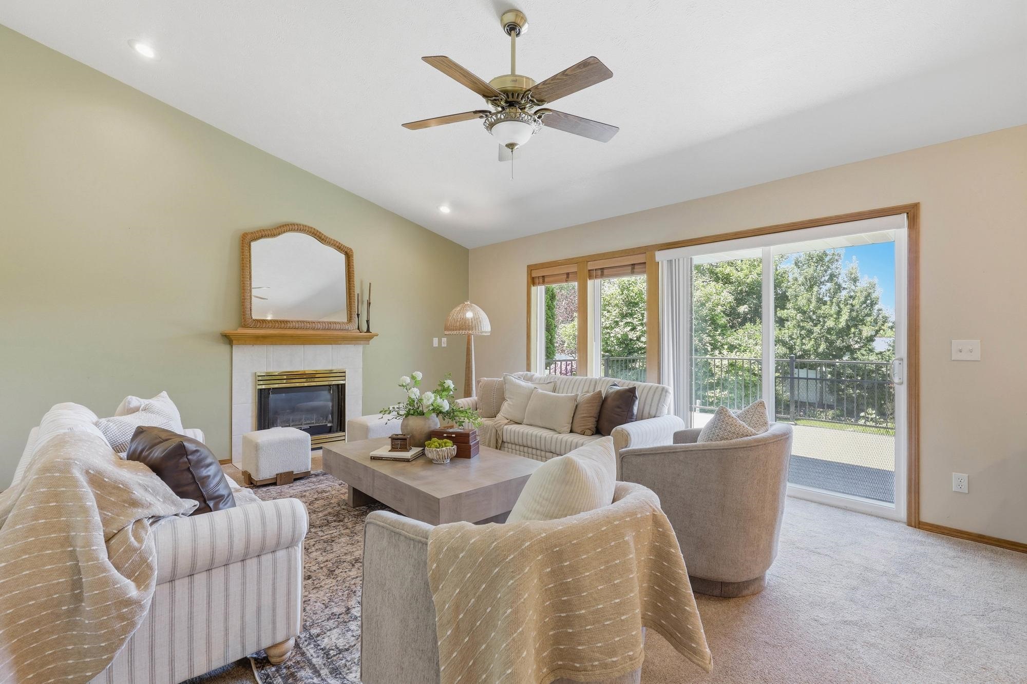 5910 S Julia Ct - Photo 4