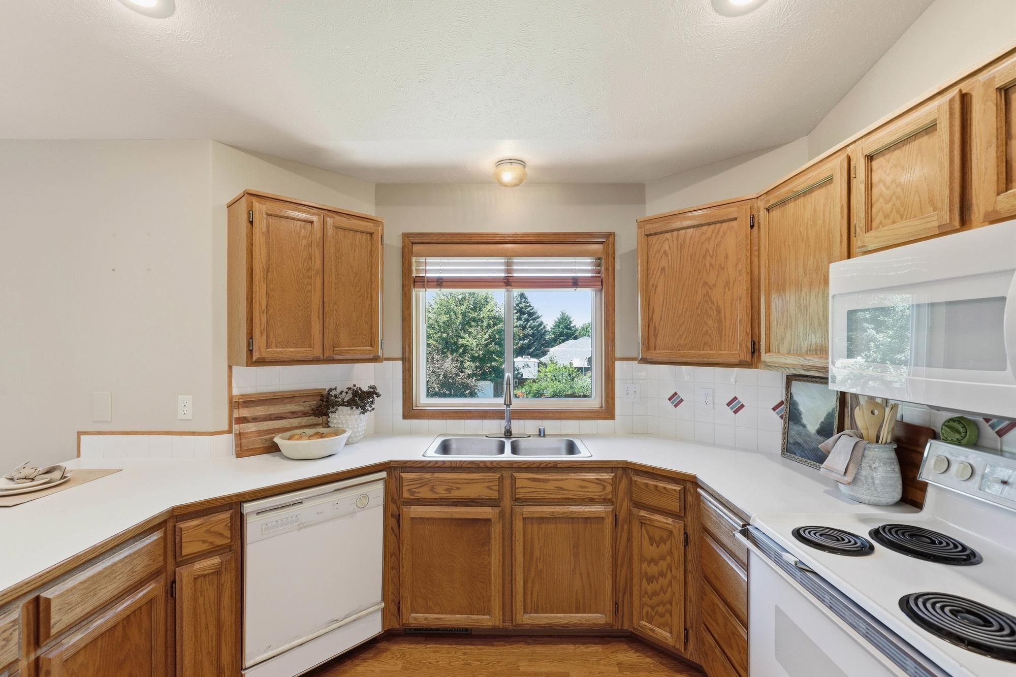 5910 S Julia Ct - Photo 12